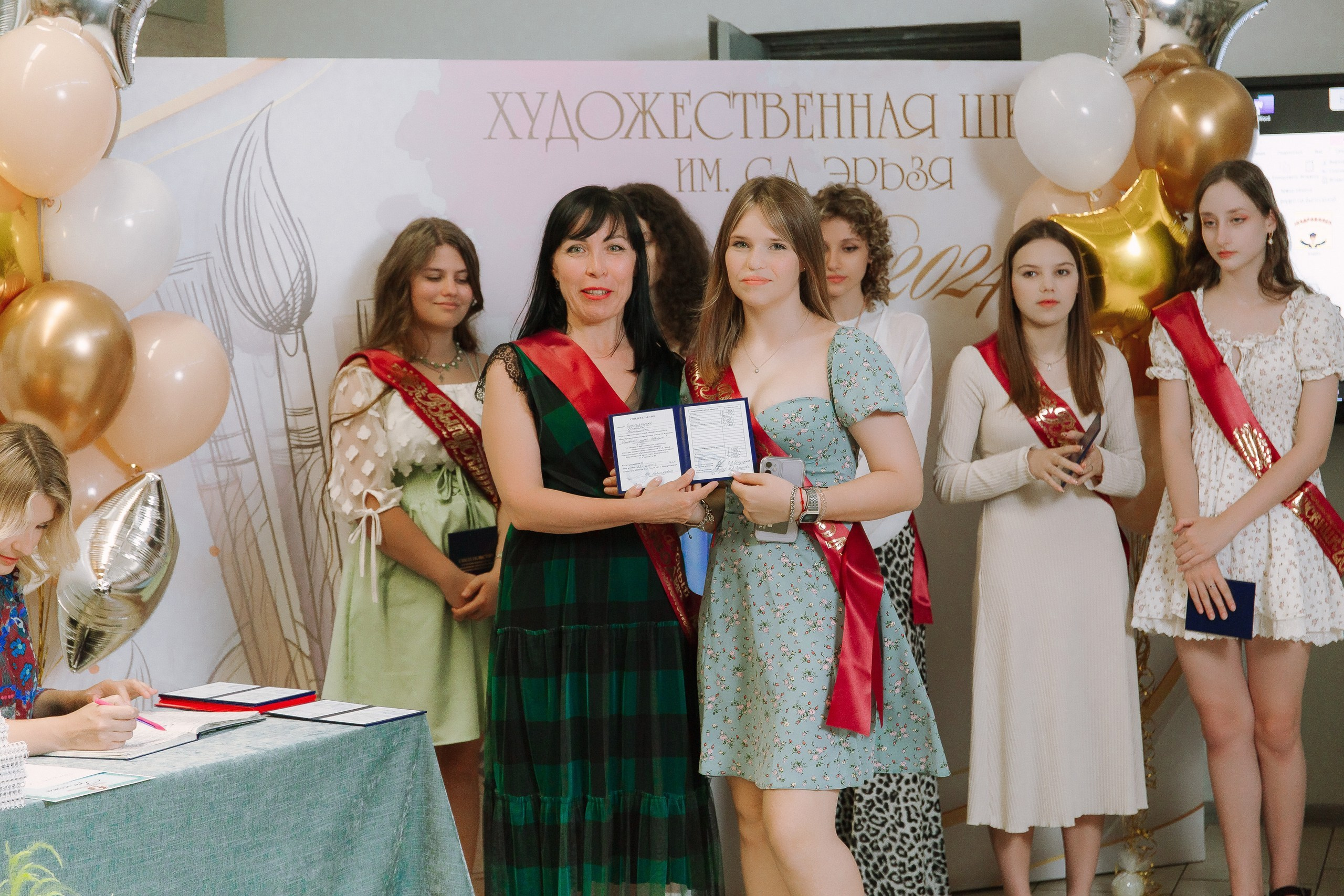 Выпускной в Художественной школе. Выпускные альбомы Натальи Бутко: Новороссийск, Анапа, Геленджик