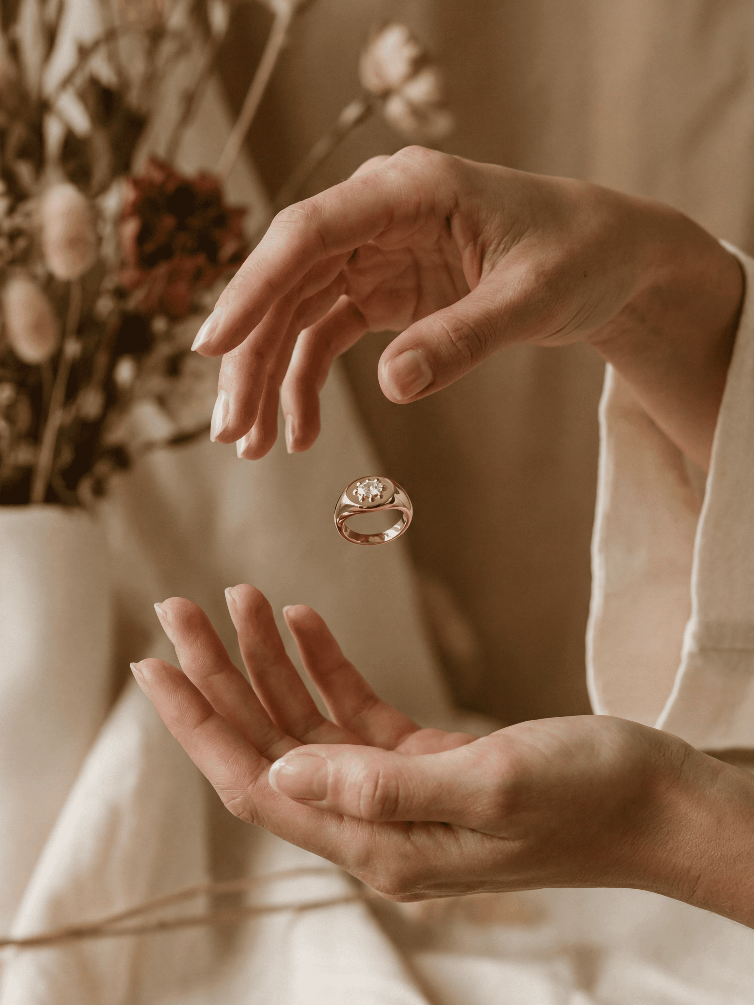 Jewelry. Refraim