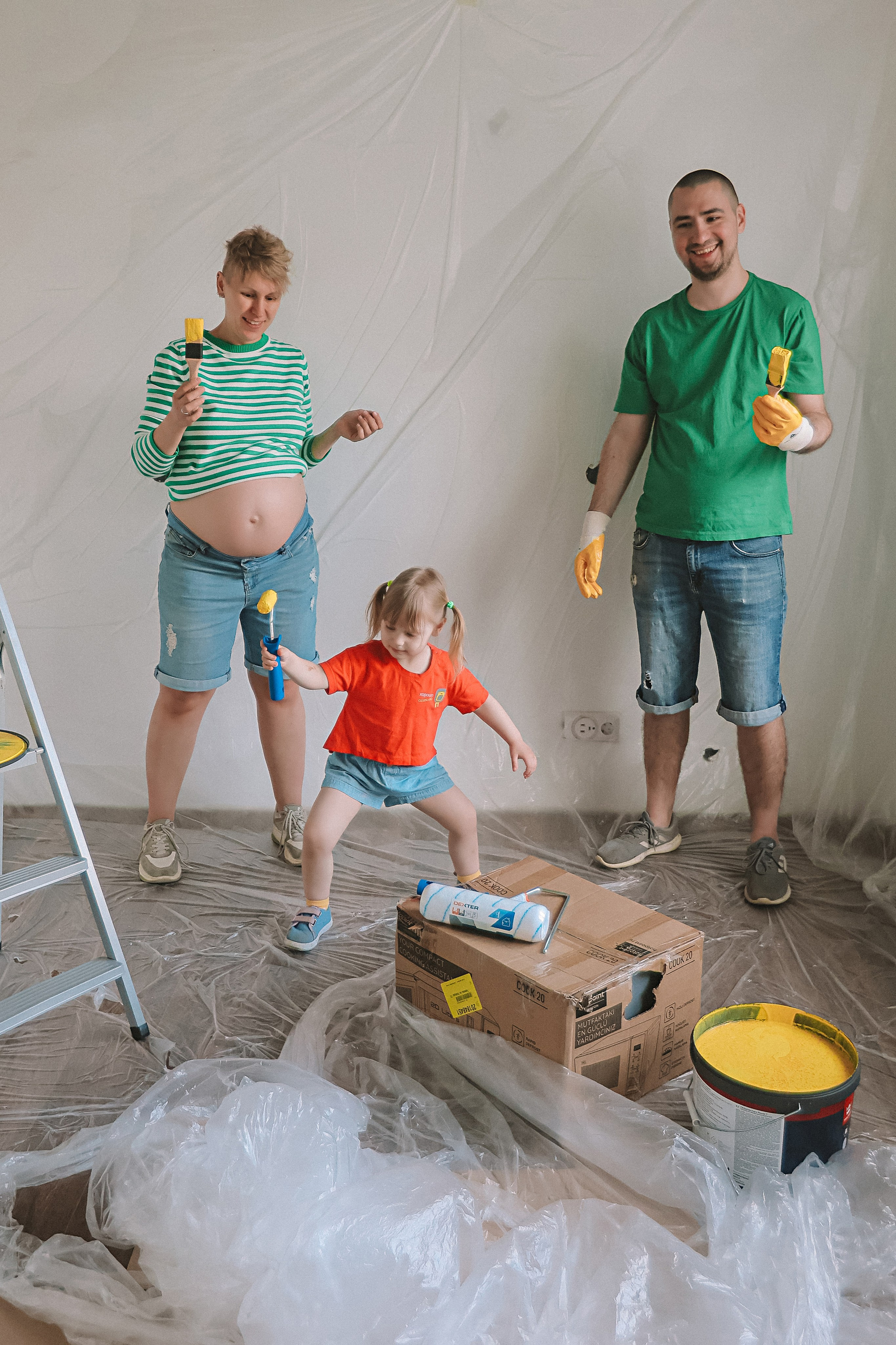 Ремонт. Семейный фотограф Тюмень, фотограф на роды Салмина Мария