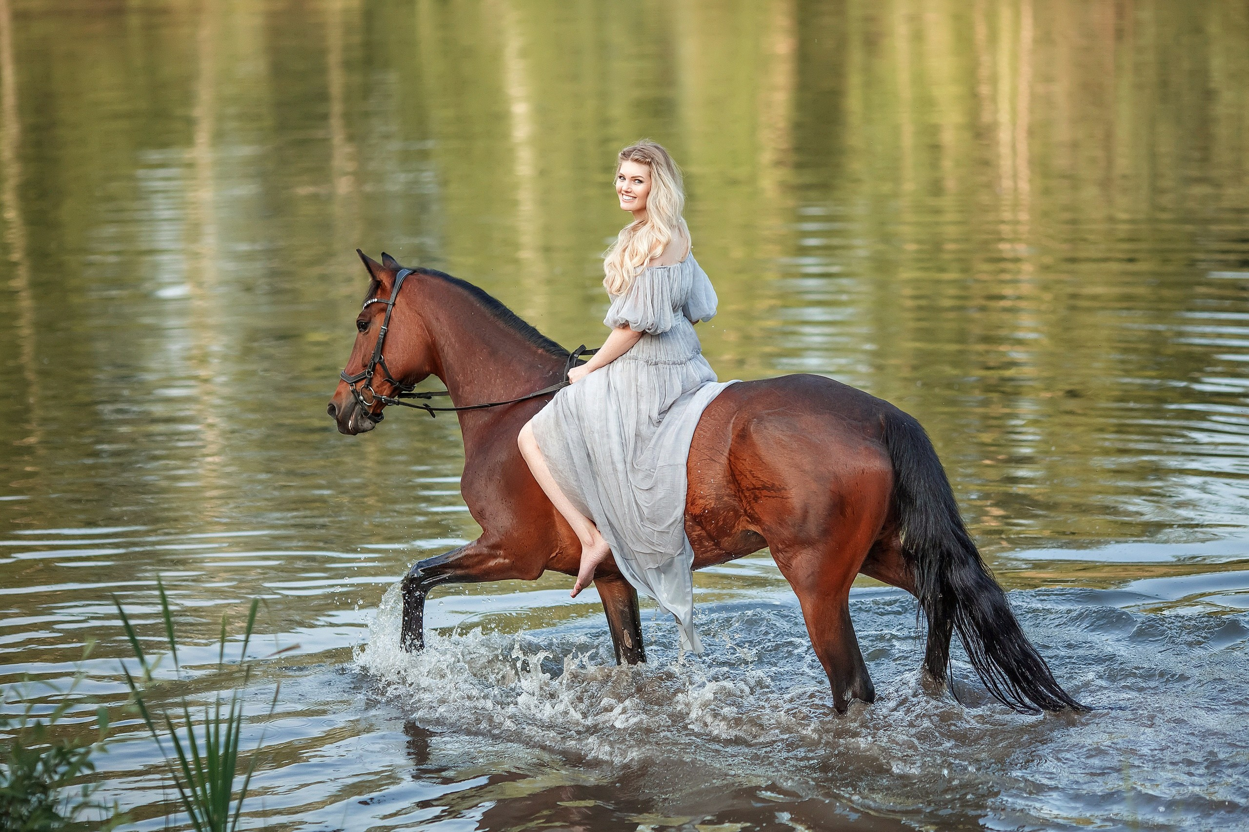 С конем. Сказочный фотограф фотопроекты фототуры в Новосибирске и на Алтае