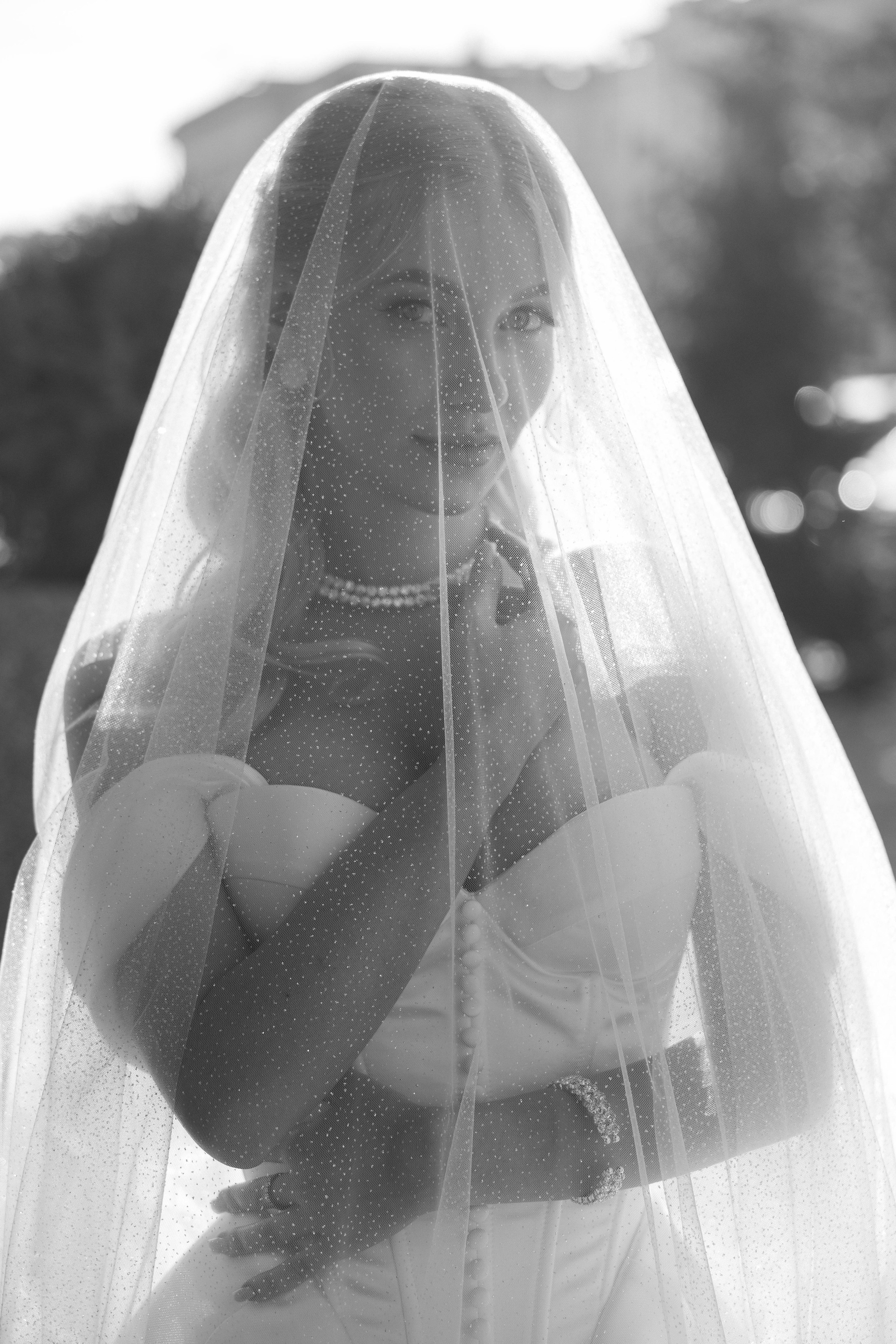 Ангелина, Ефим (прогулка после ЗАГСа). Фотограф в Волгограде Кристина Прохоренко