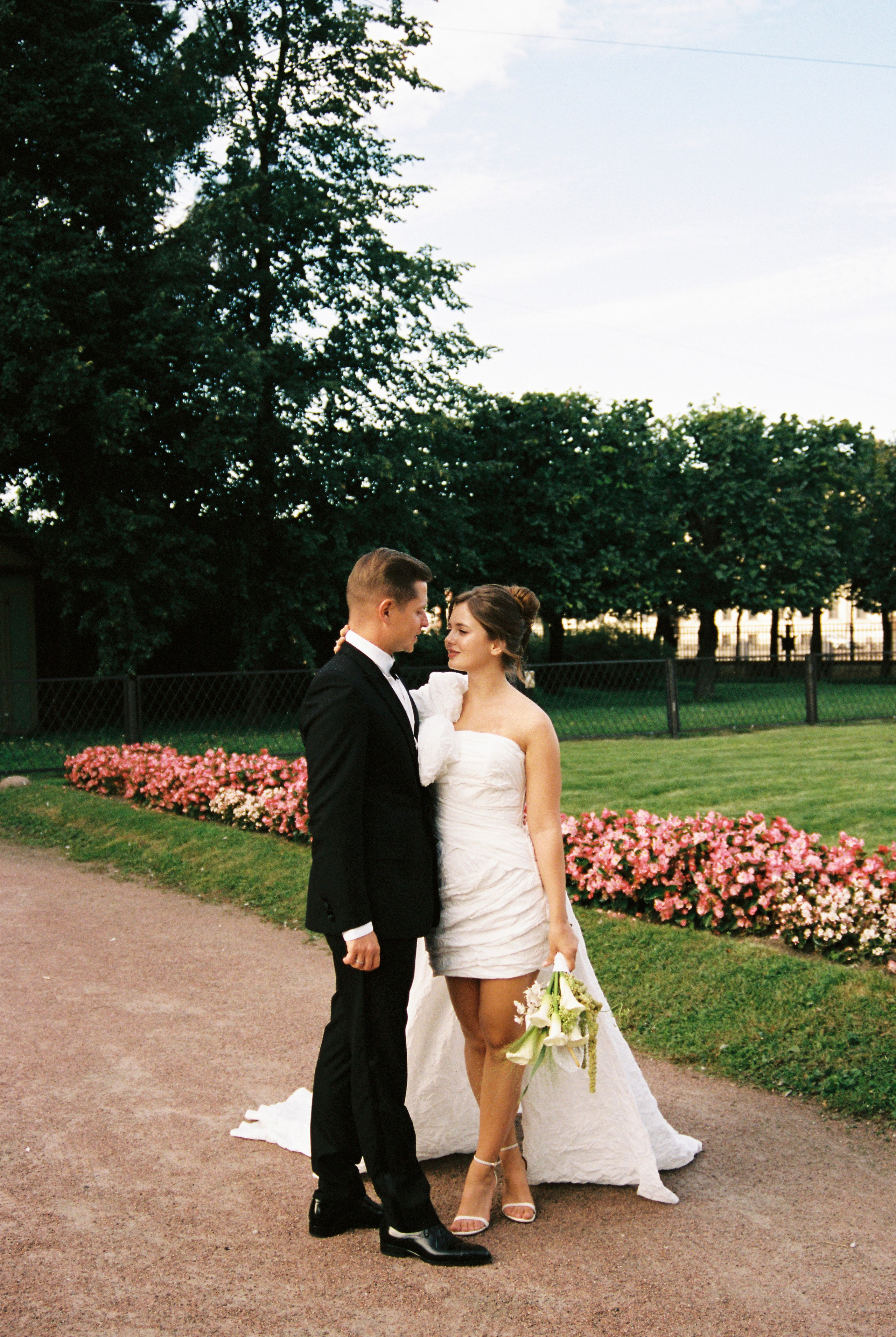 Настя и Лёша. Прогулка по Питеру. Катер. На цифру и плёнку. Свадебный фотограф Катерина Чулкова