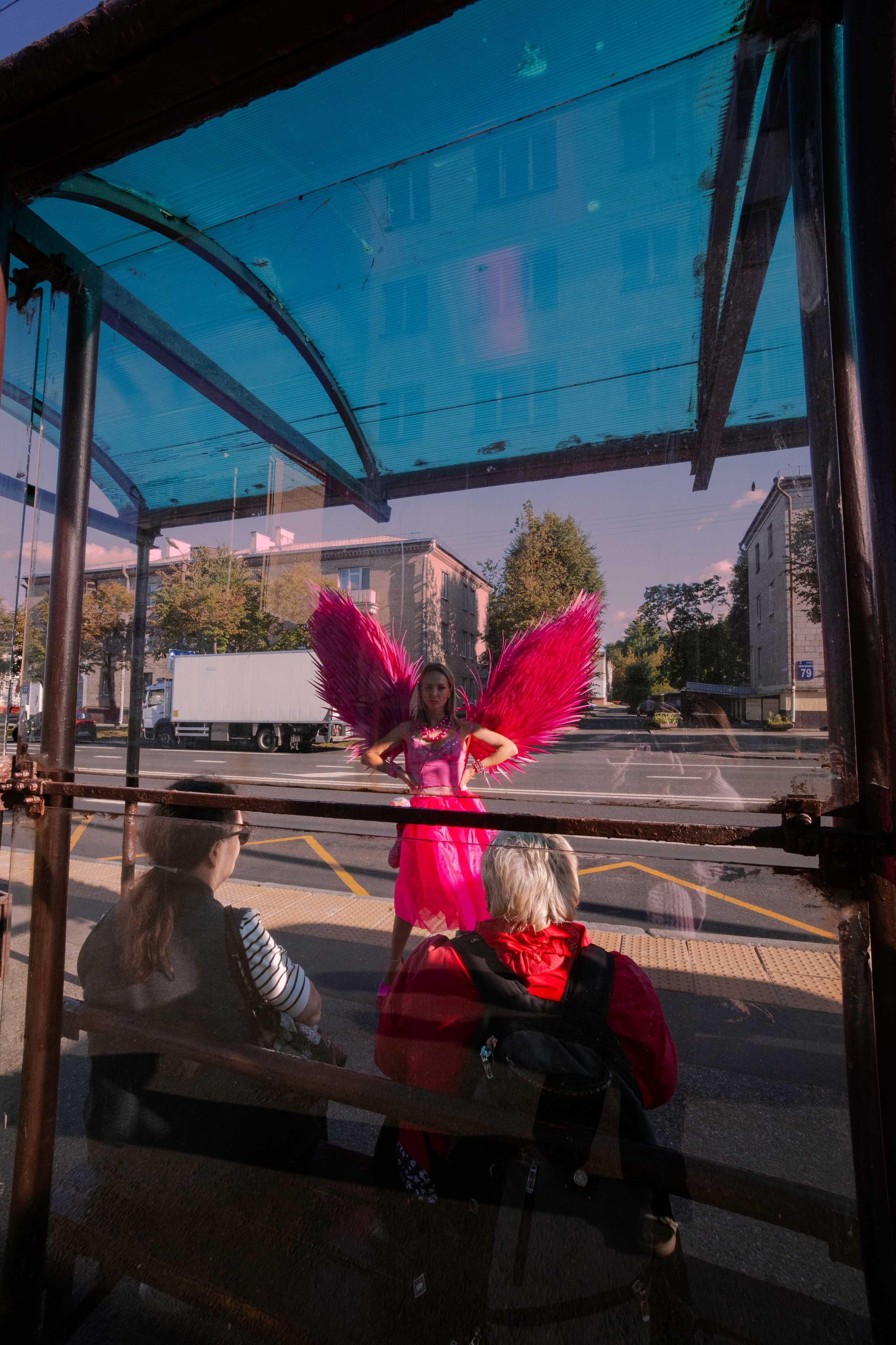 Двор под защитой самого яркого хранителя. Фотохудожница Лина Дрейк