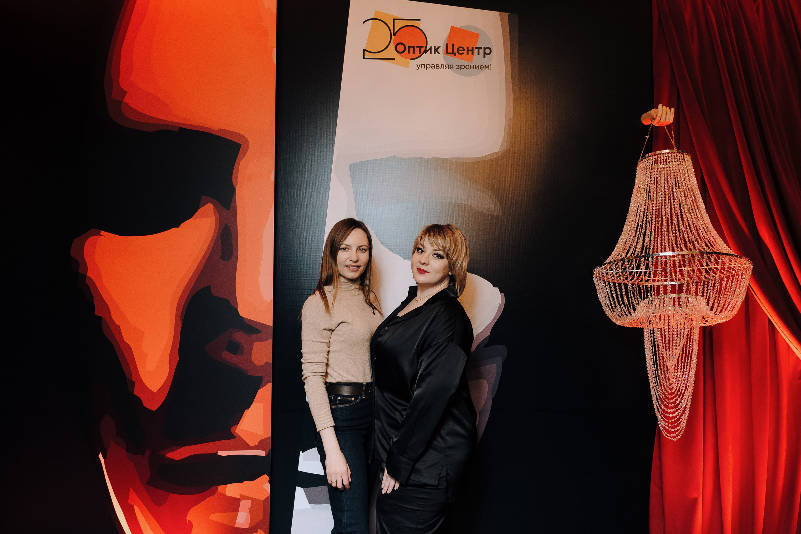 СПЕКТАКЛЬ «ВОЛШЕБНЫЕ ОЧКИ» ОПТИК-ЦЕНТР. Репортажный фотограф Зуев Роман г. Челябинск