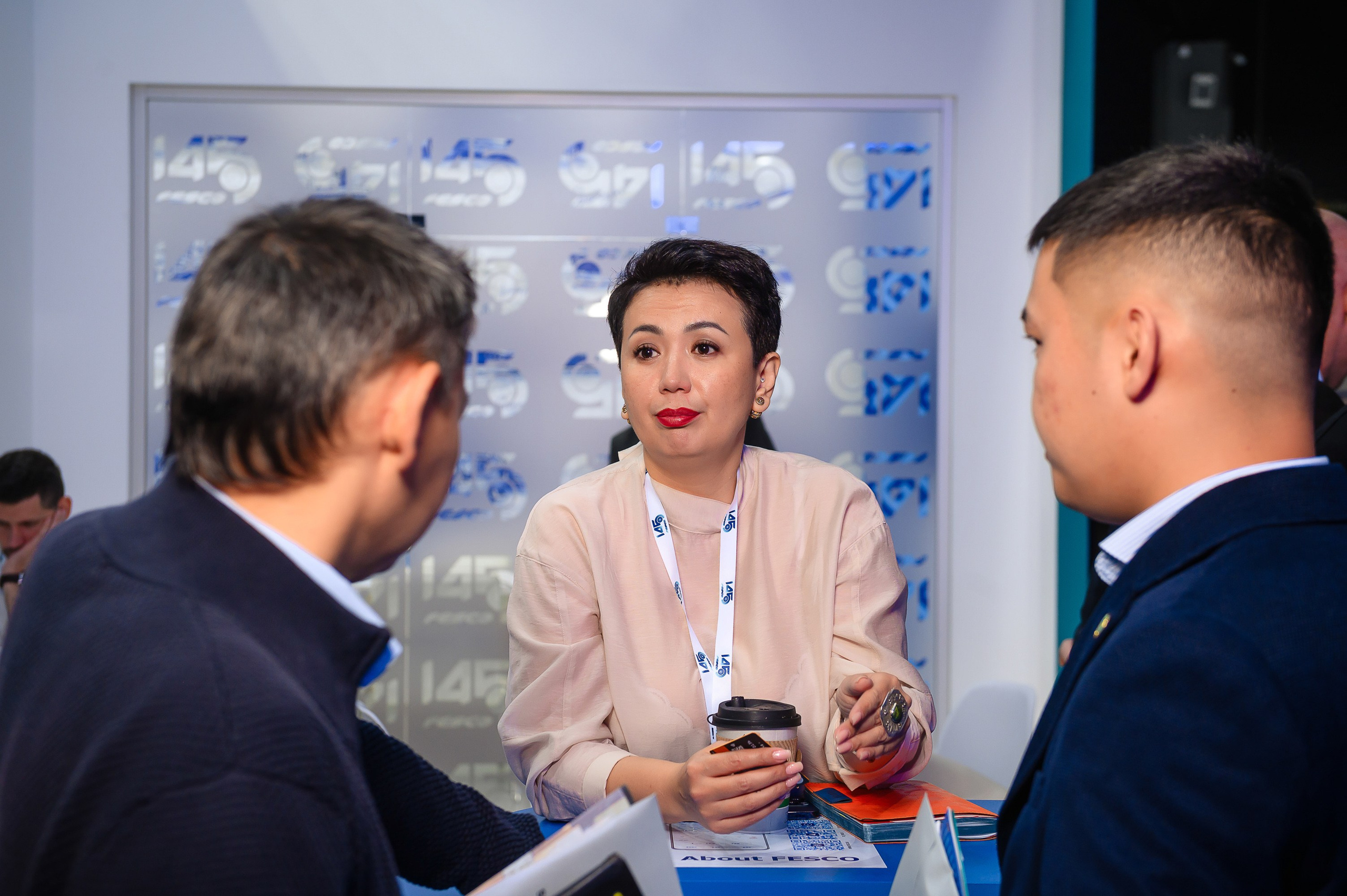 Компания Fesco на выставке TransLogistica Kazakhstan 2025. Интерьерный и репортажный фотограф в Алматы