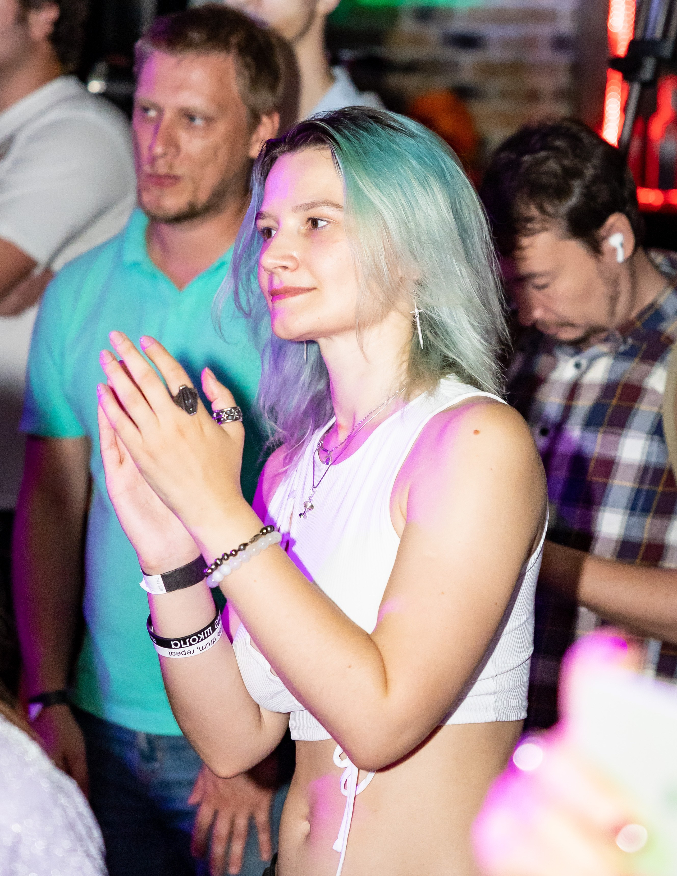 Концерт «Не Школа Барабанов» в Клубе «SOVA». Фотограф Владимир Охрименко