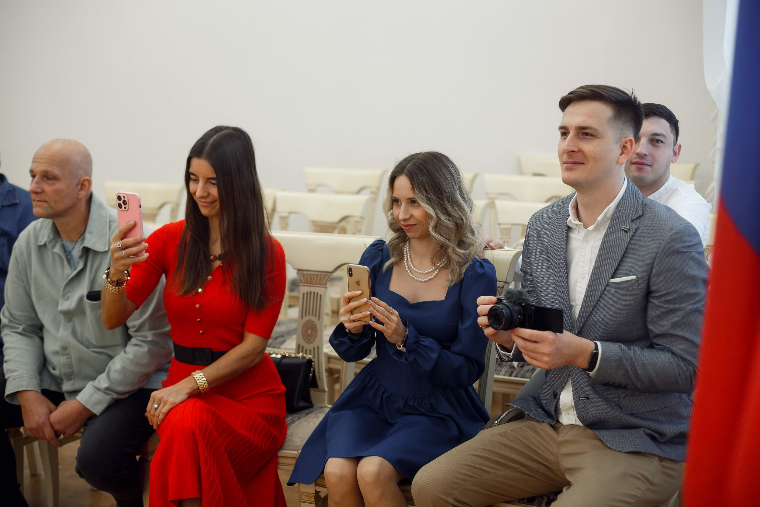 Анонс: Мария и Василий. Свадебный фотограф Игорь Брундасов 8PHOTO на свадьбу венчание загс СПб