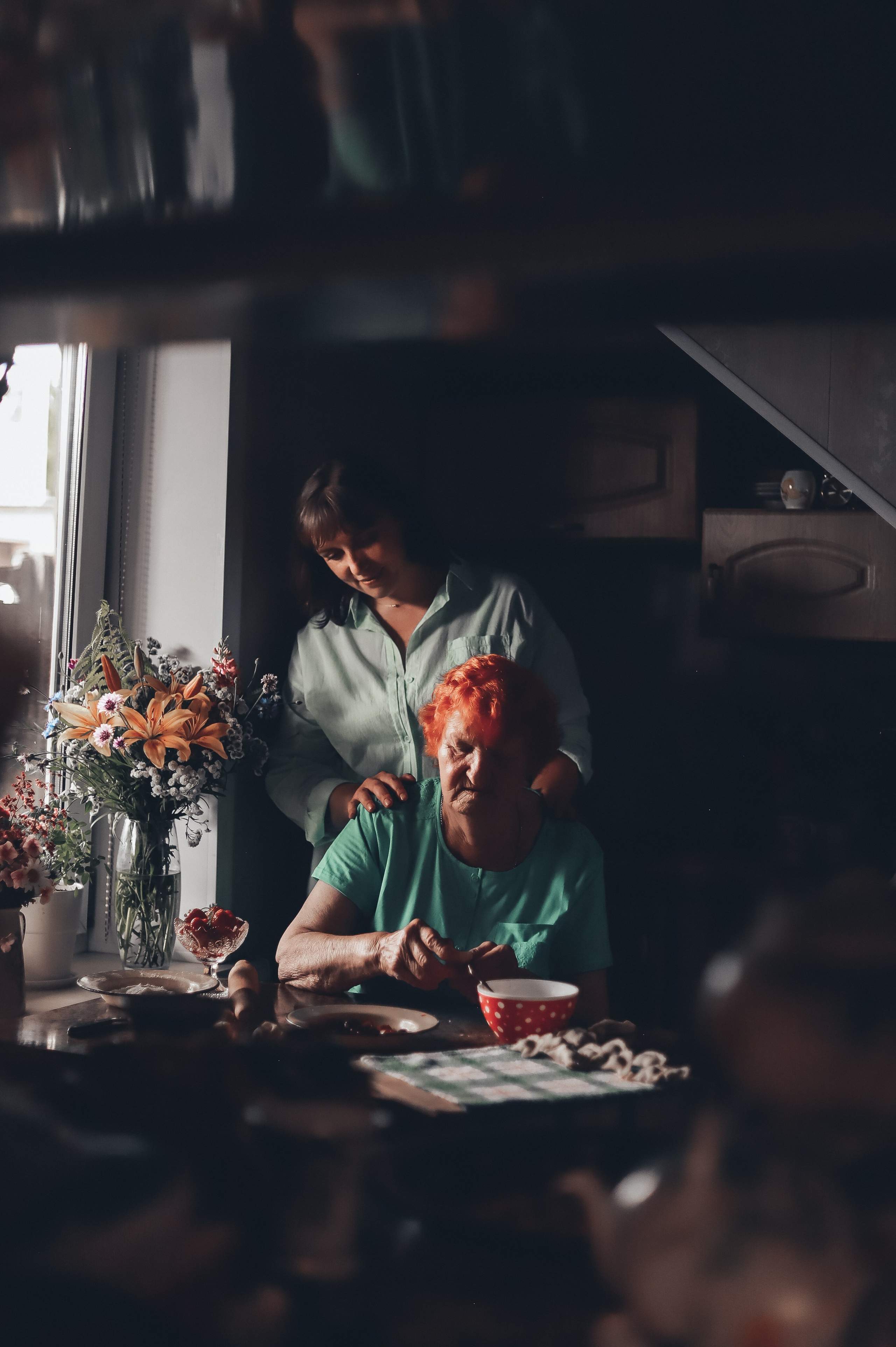 Семейная фотосессия - Алена и ее бабушка. Семейный и женский фотограф Кемерово Мария Степ