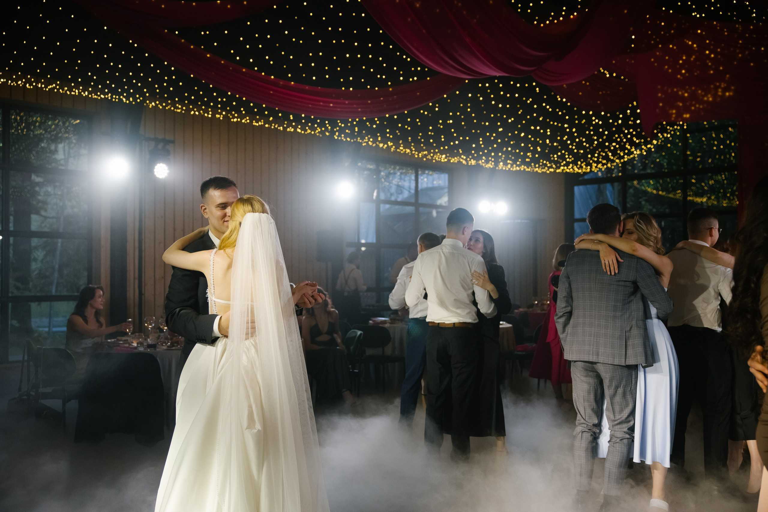 Максим и Александра. Свадебный фотограф Полина Панина