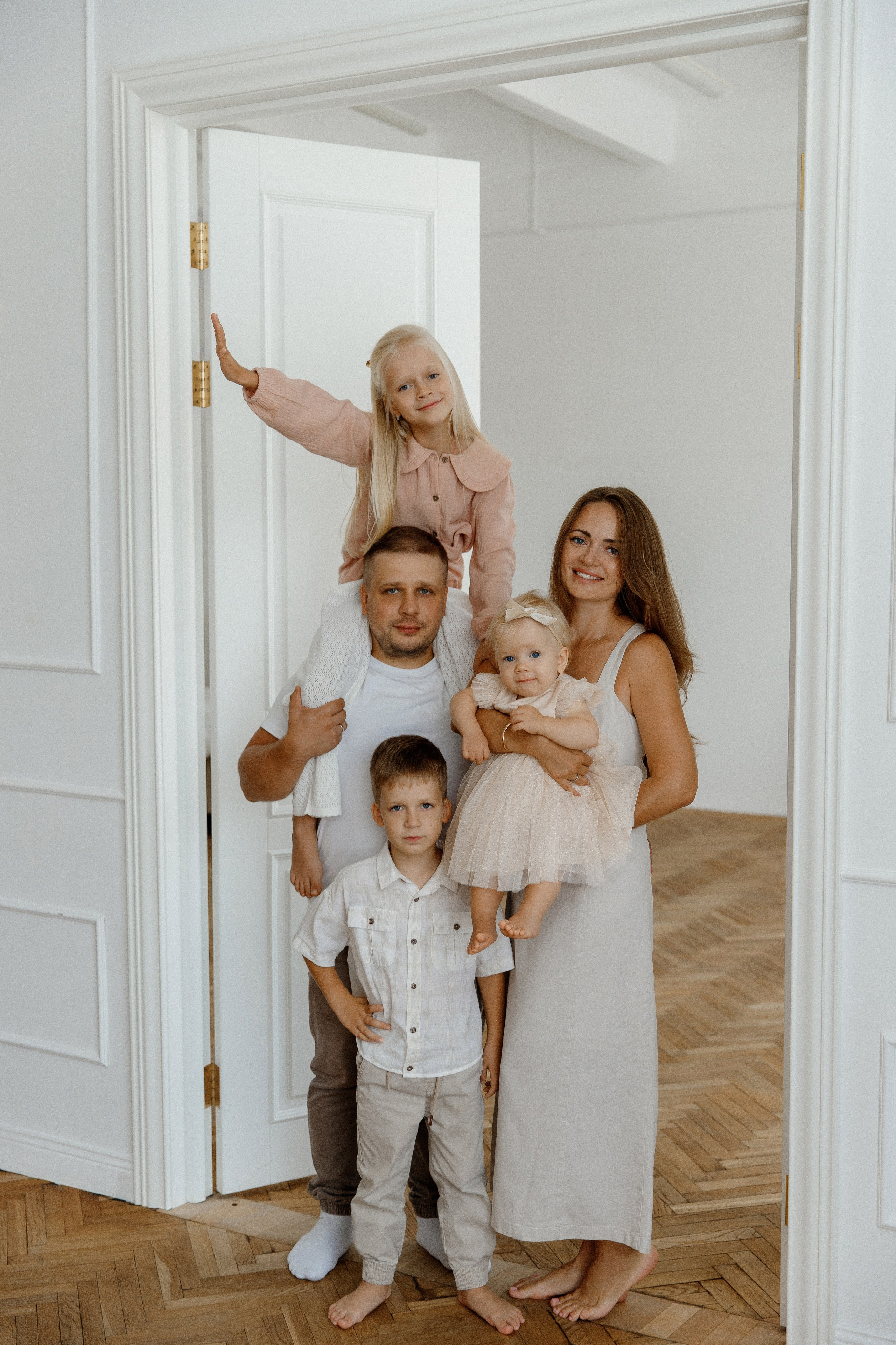 Семейная фотосессия Варшавское шоссе 33,13 -. Фотограф Александра Сыщенко