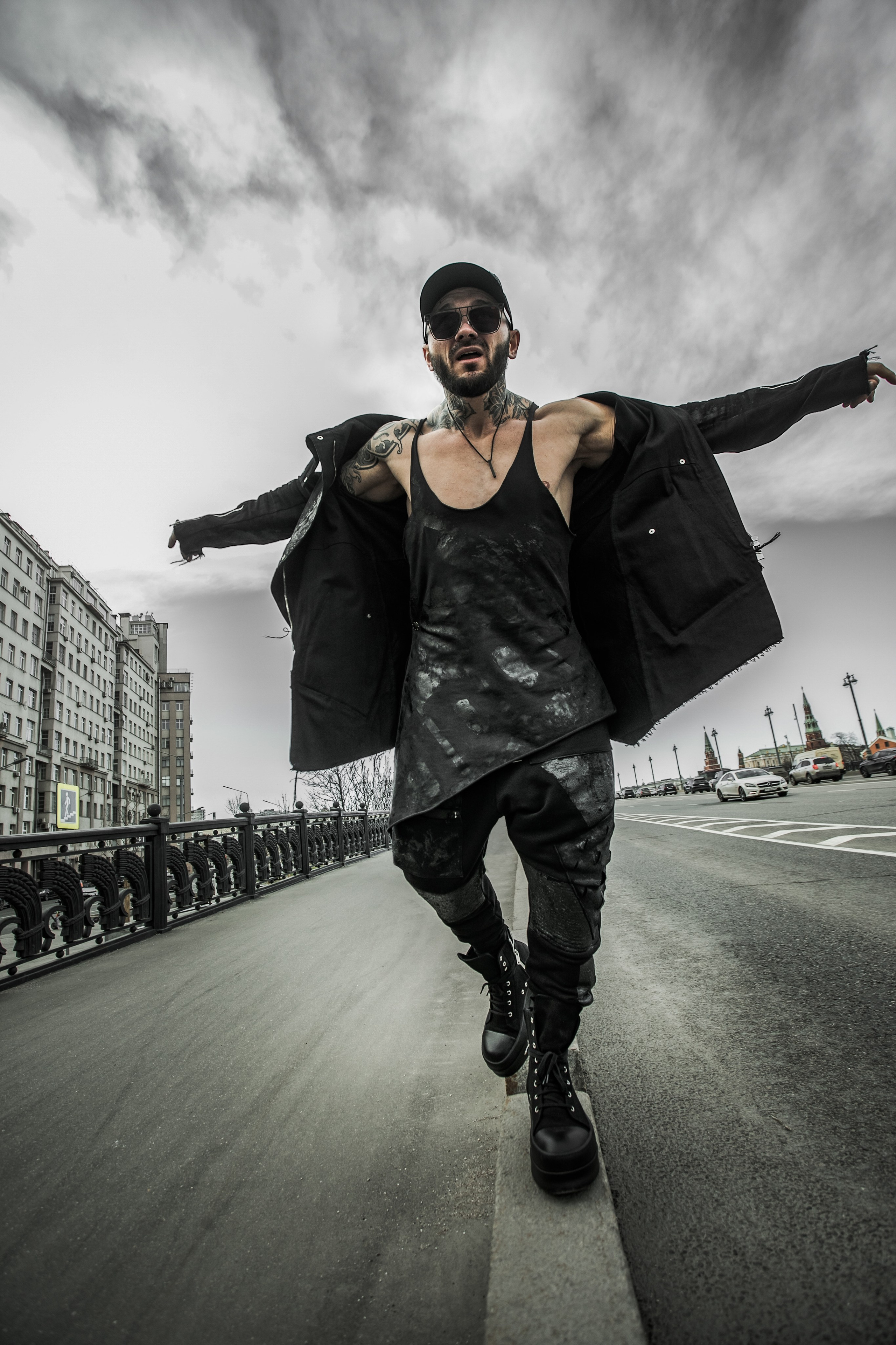 Дизайнерская одежда @ALEX KROWN. Art photographer Nino