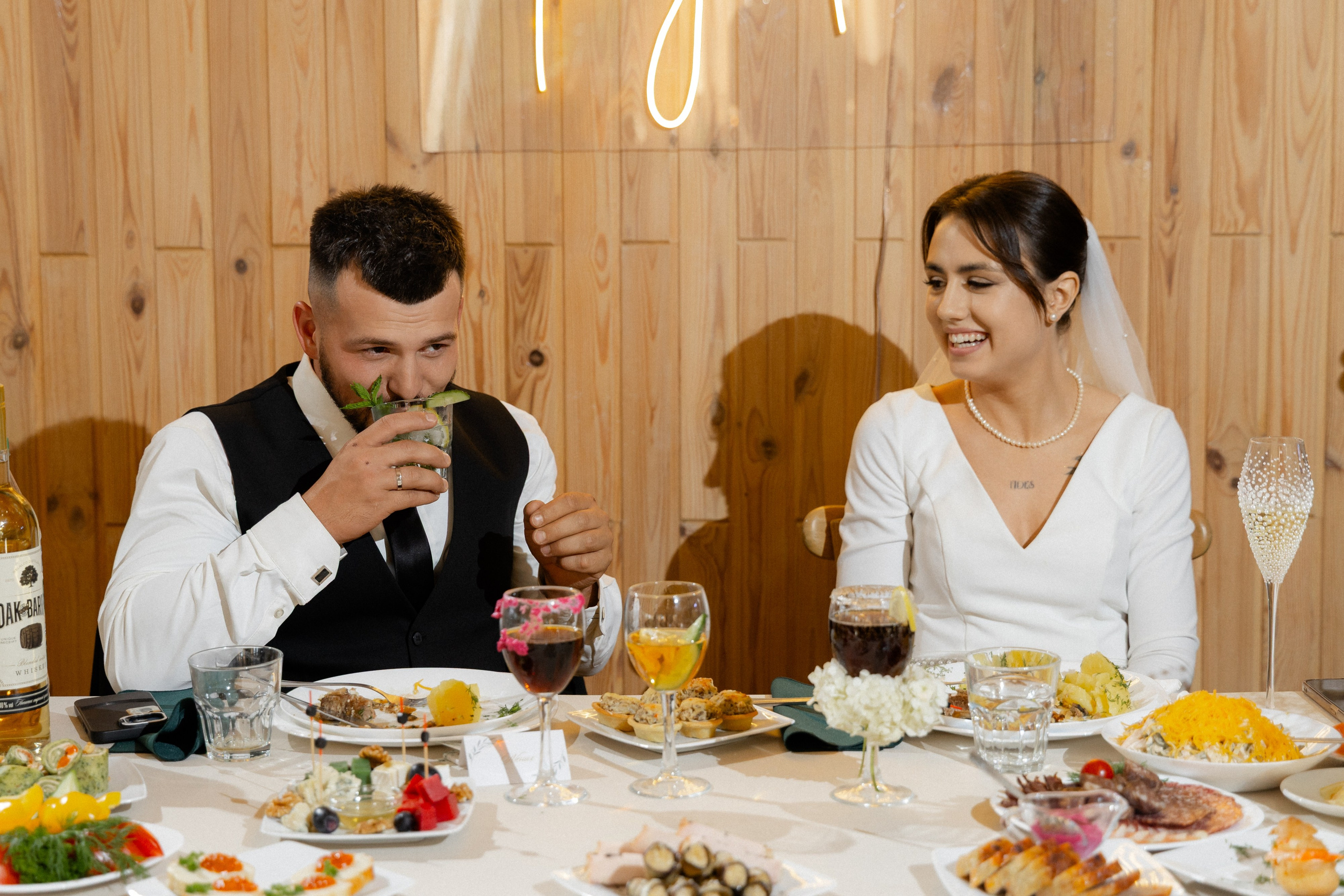 Свадебная фотосессия в агроусадьбе Лабодянка в Минске. Свадебный фотограф в Минске/Беларуси Сергей Спиридонов