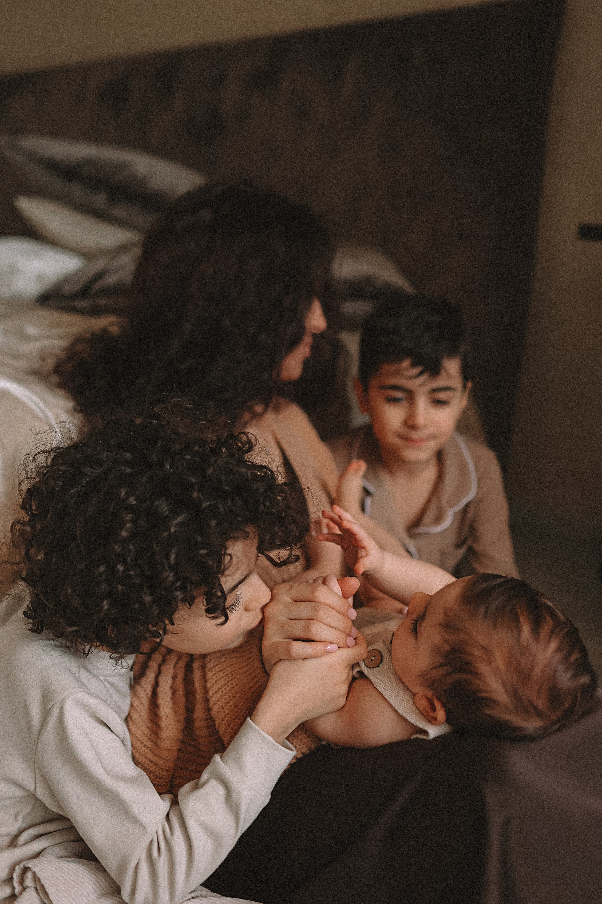 С малышкой. Семейный фотограф Тюмень, фотограф на роды Салмина Мария