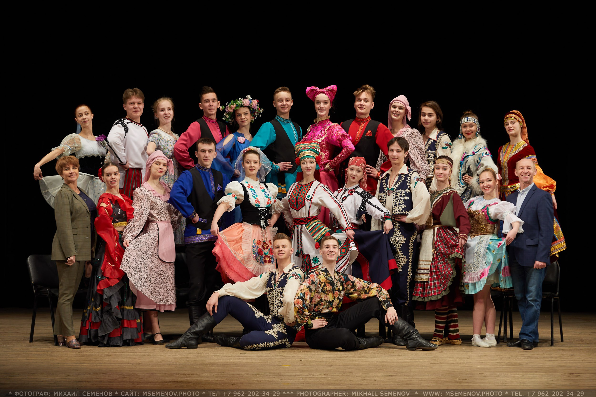 Рекламная фотосъемка для Ансамбля «СЧАСТЛИВОЕ ДЕТСТВО» г. Ярославль Фотограф Михаил Семенов