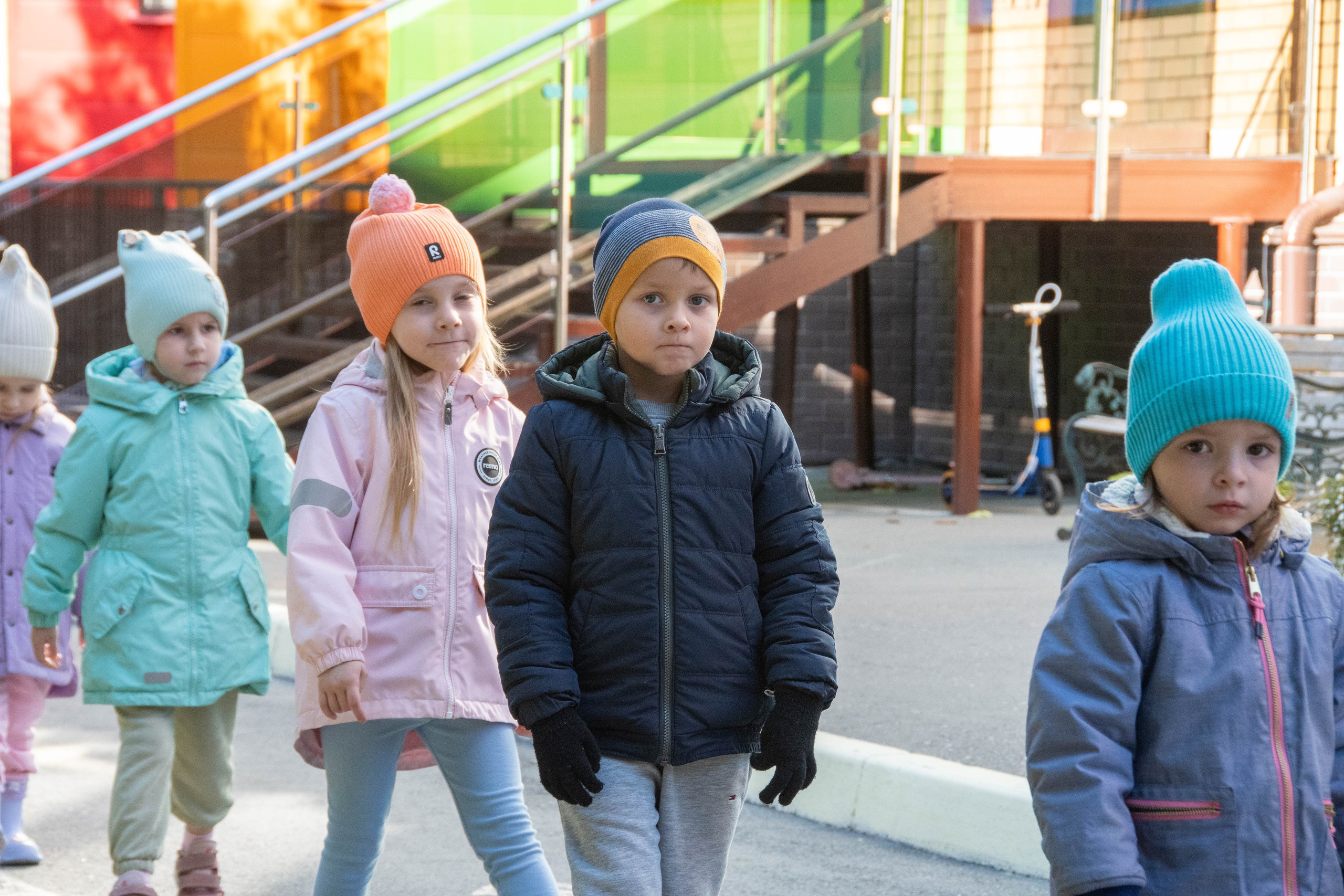 2023 г. День дошкольного работника и прогулка. Репортажный и детский фотограф в Новосибирске