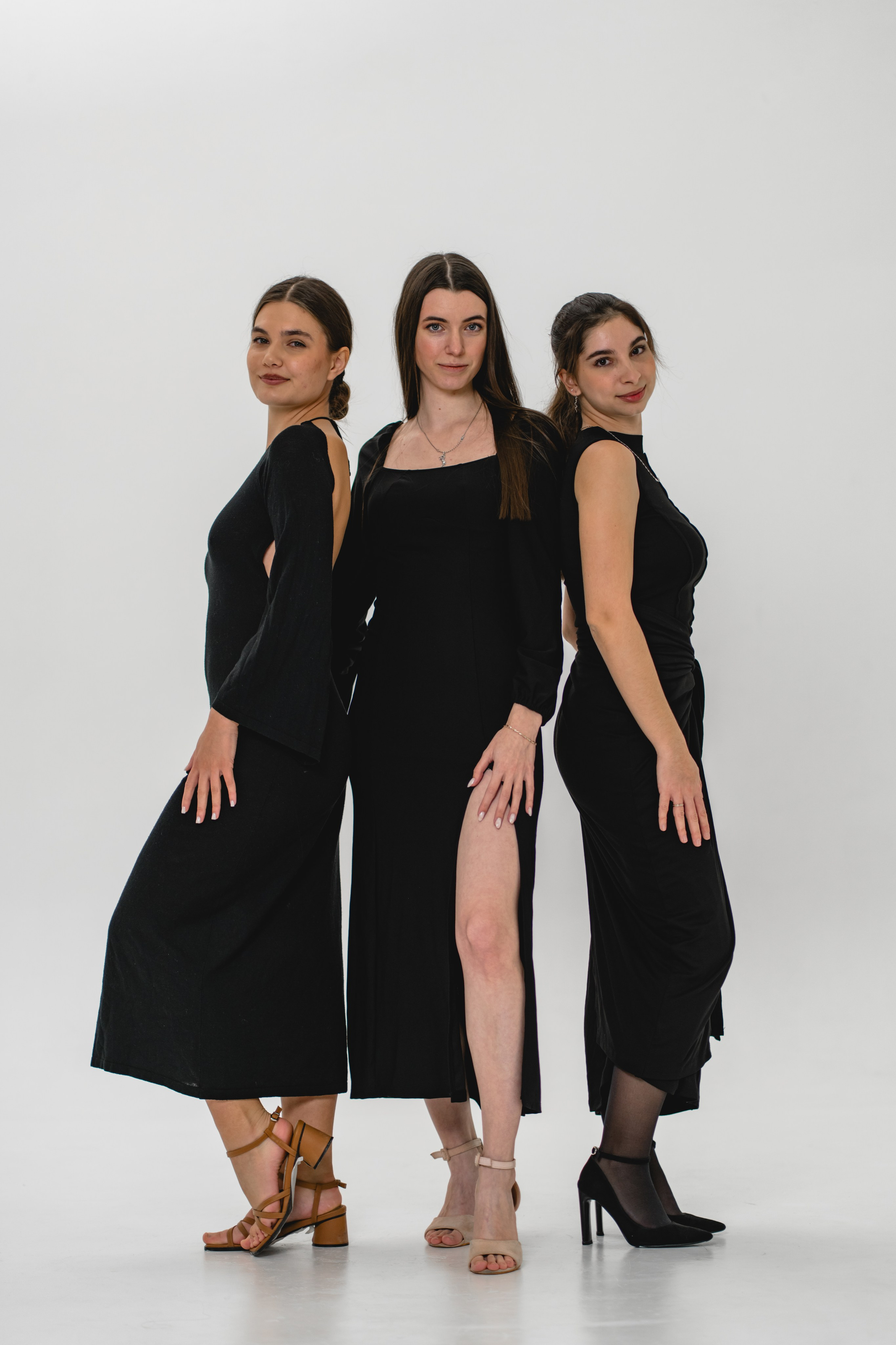 Студийная групповая фотосессия. Свадебный и индивидуальный фотограф Аля Мамакова