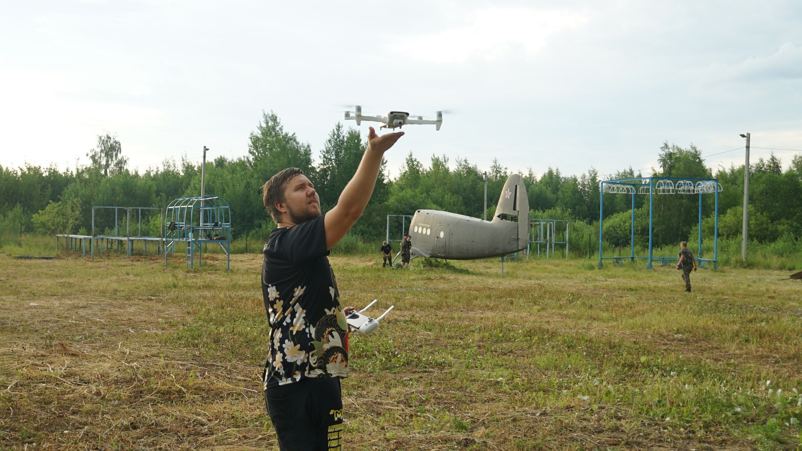 Профессиональный видеомонтаж в Ярославле — из «сырого» видео создаём готовый, эффектный продукт. Фото и видеосъёмка в Ярославле | Студия The One — от 2500 ₽/час