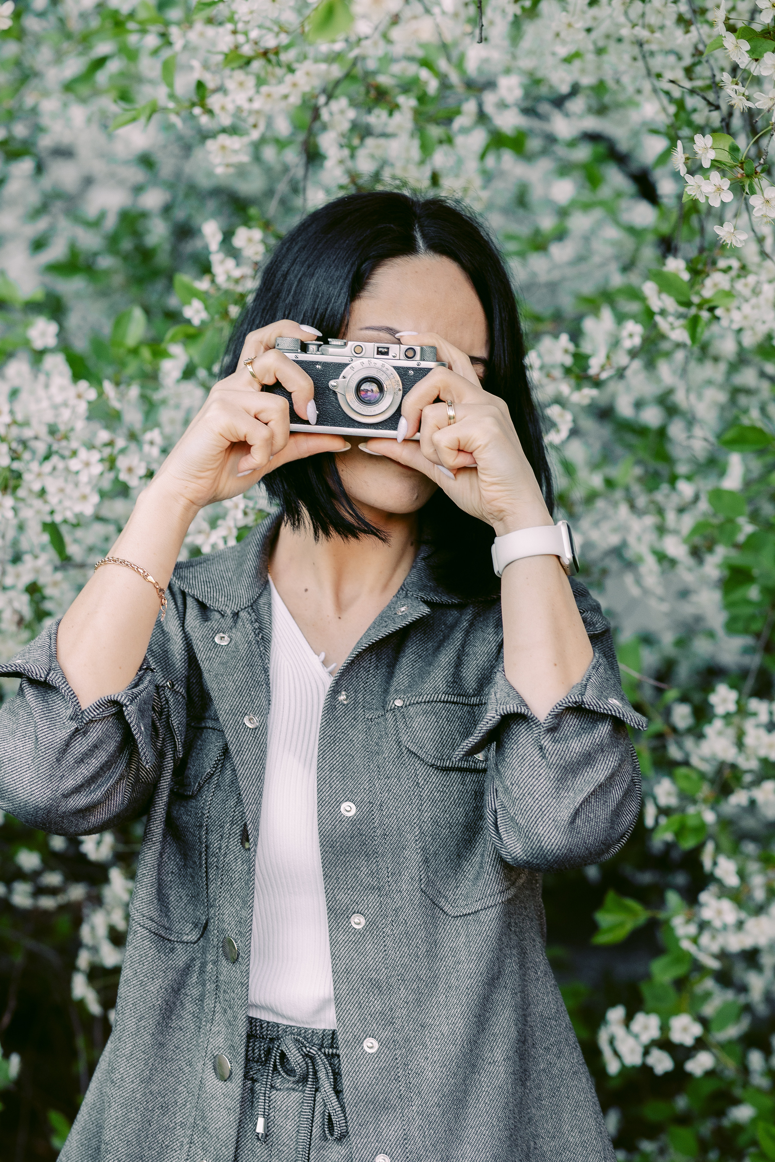 Фотосессия в цветущих сливах и черемухе. Фотограф в Санкт-Петербурге, Анна Скворцова