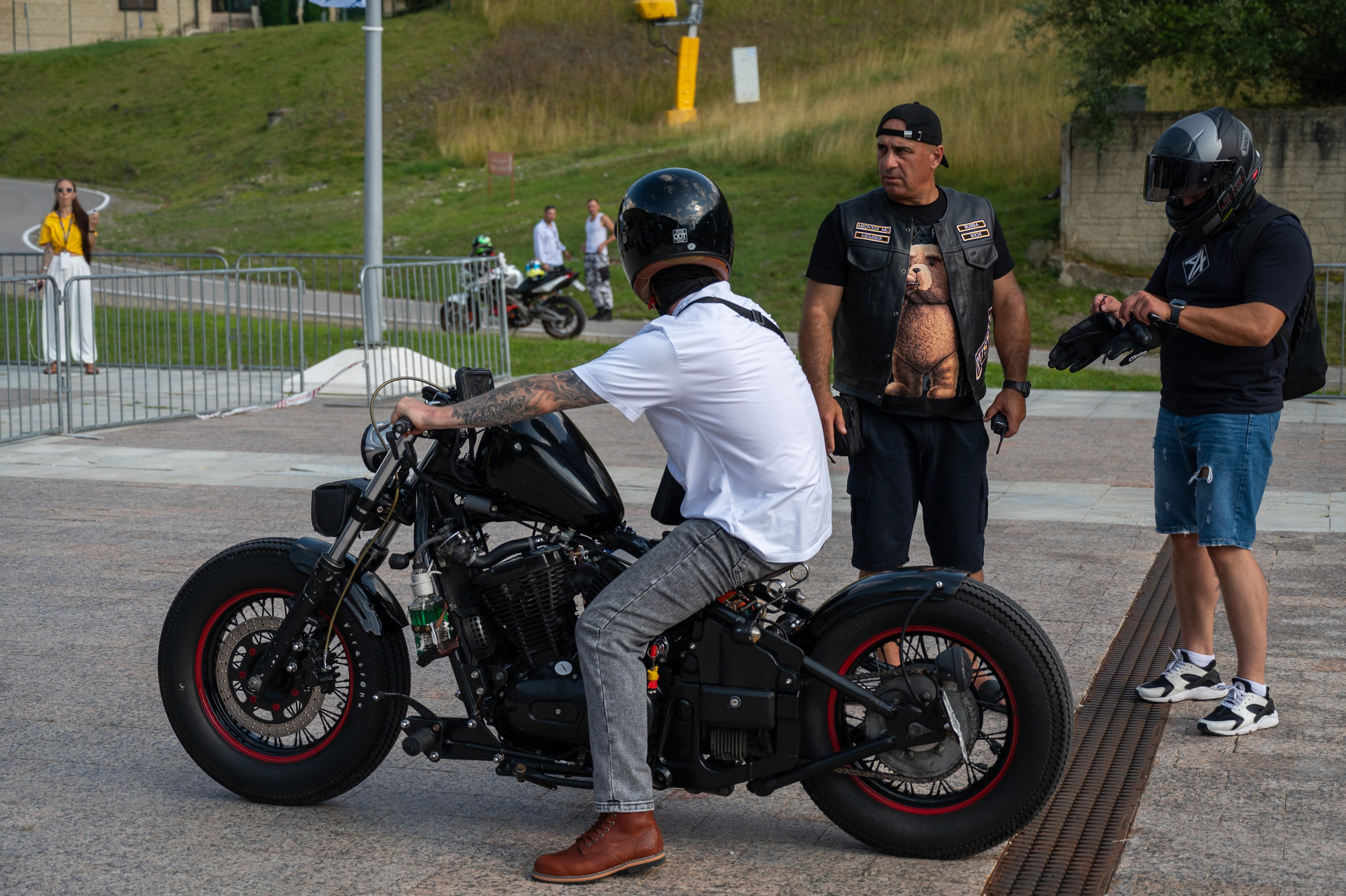 11- ый Ежегодный Байк Фестиваль " Медвежья МОТО ПОЛЯНА». Фотографирую счастливых людей в Сочи