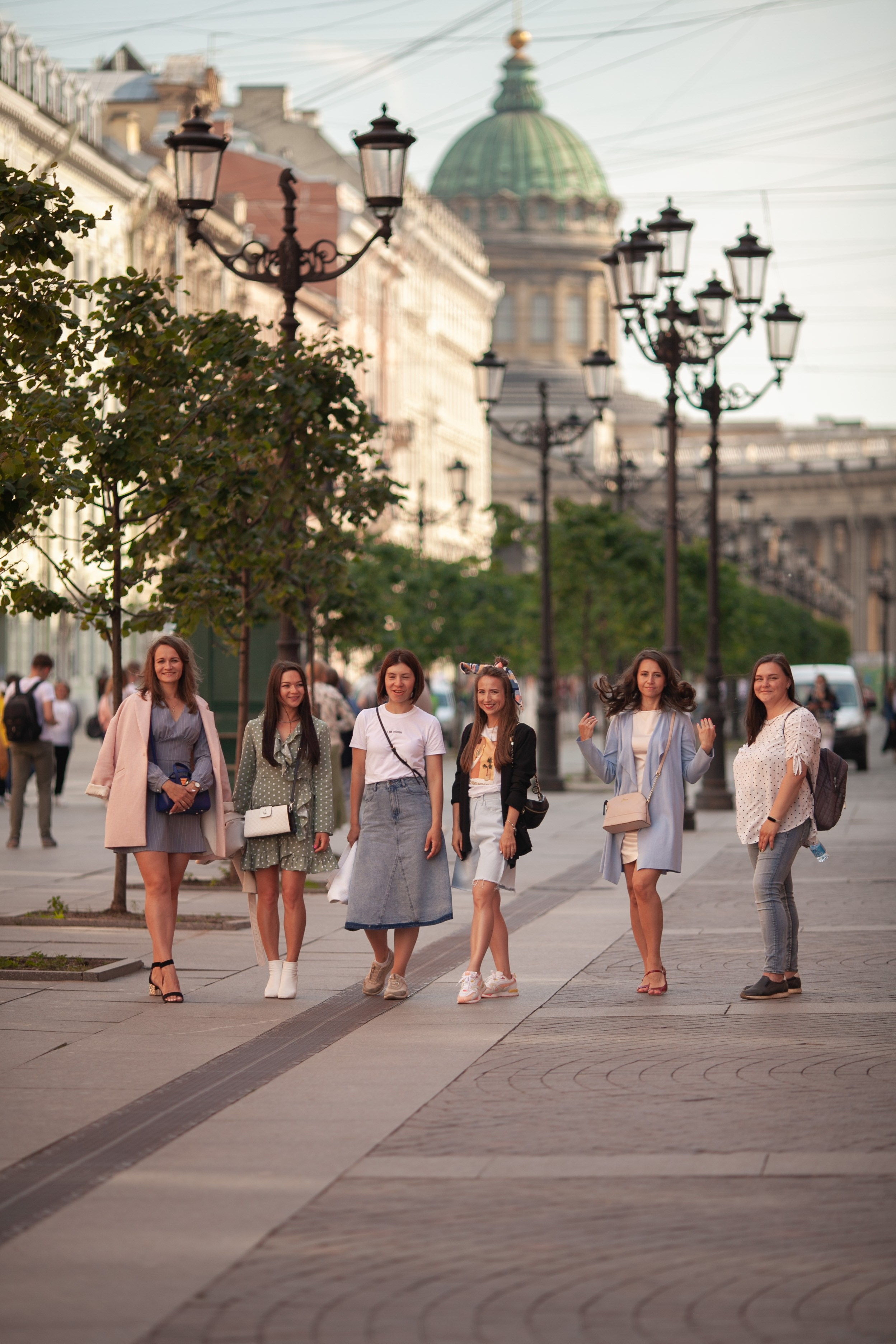 Экскурсии. Двойняшки-фотографы Анна и Анастасия в Санкт-Петербурге
