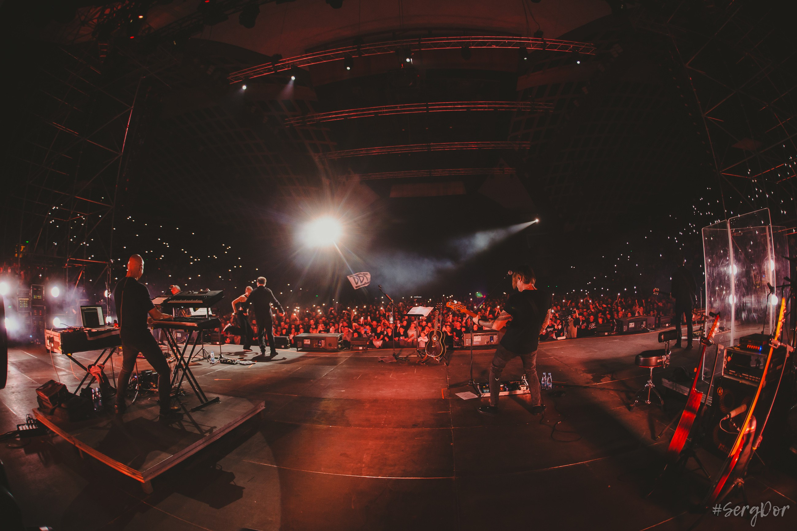 ДДТ, DDT, Ереван, 03.11.2024, СКК, Спортивно-концертный комплекс имени Карена Демирчяна, Երևան, Армения, большой концерт, 3 ноября 2024 года, Юрий Шевчук, SergDor, #SergDor