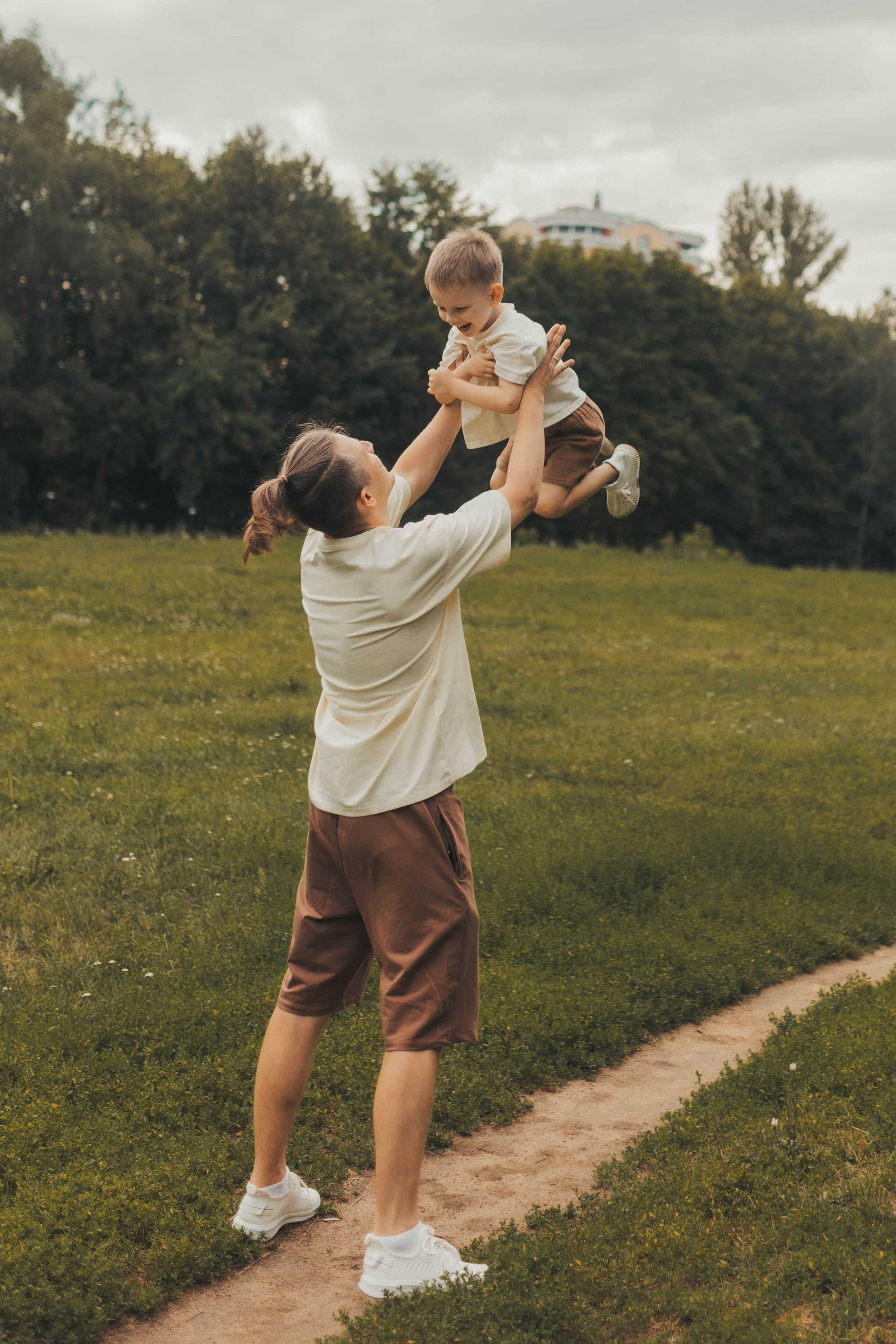 Лена с семьей. Семейный фотограф Алина Демидова. Королев