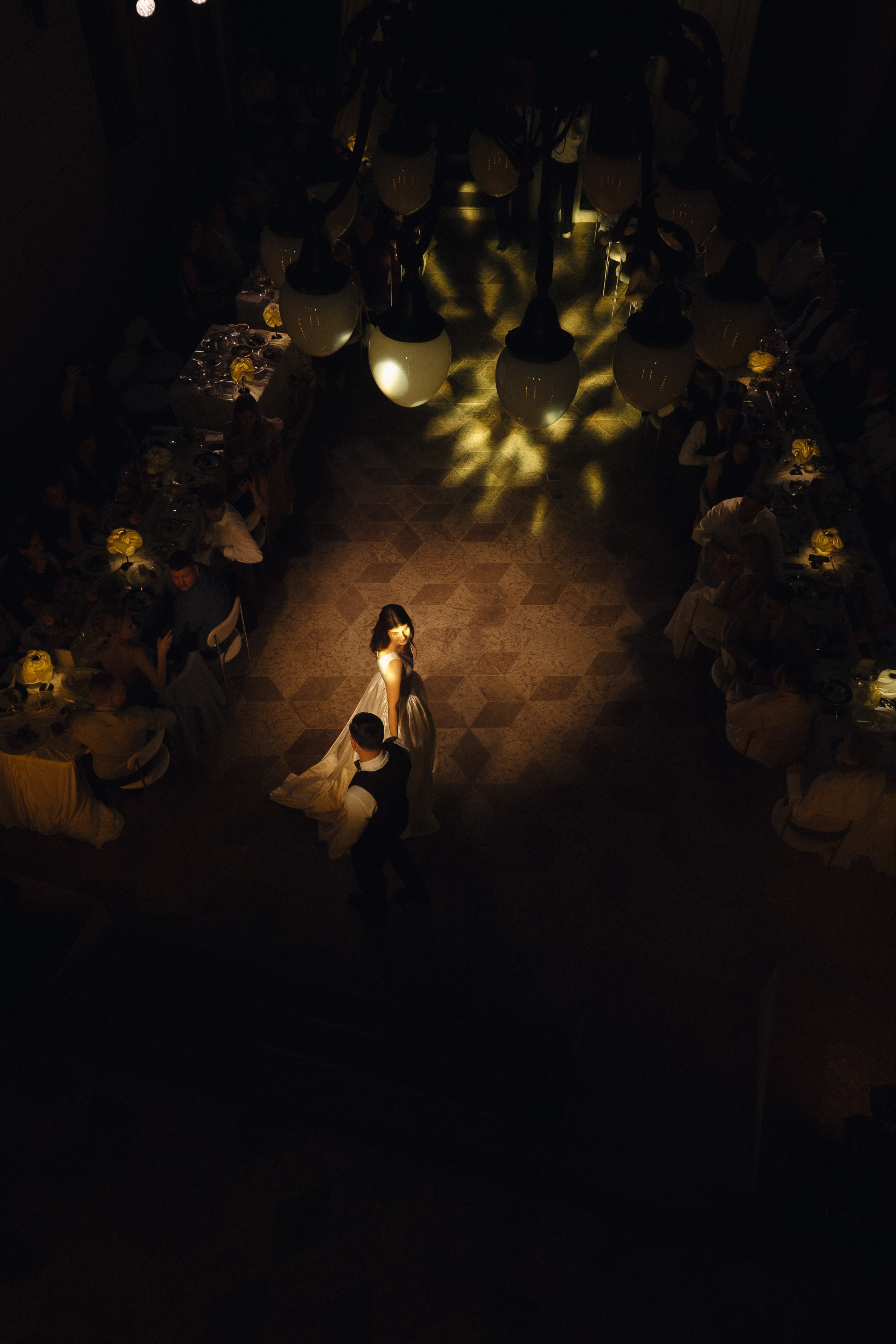 Свадьба в замке. Свадебный фотограф Таня Караисаева