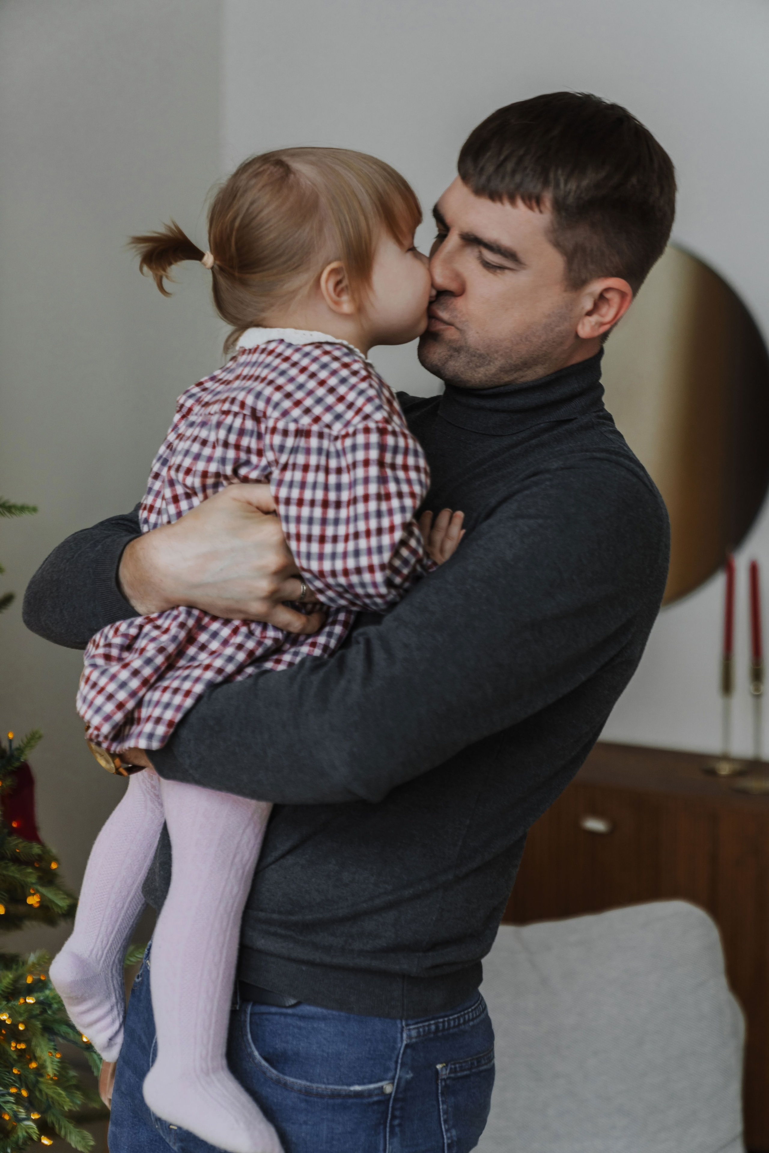 Michail, Ekaterina and Masha. Christmas. Minsk. Olga Modjaro