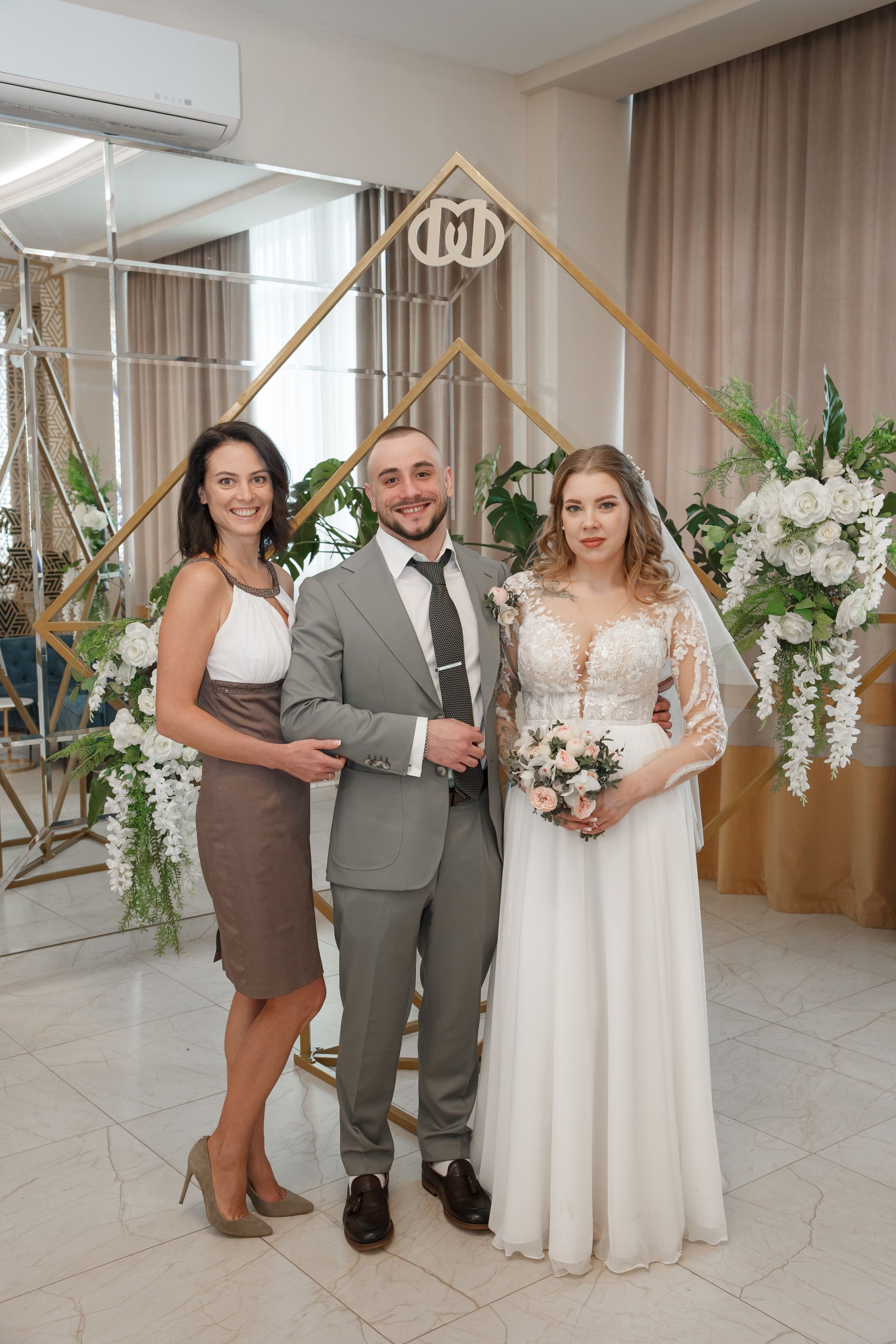 Варя и Денис, 4 ЗАГС + банкет. Свадебный и репортажный фотограф (Москва, Королев и другие)