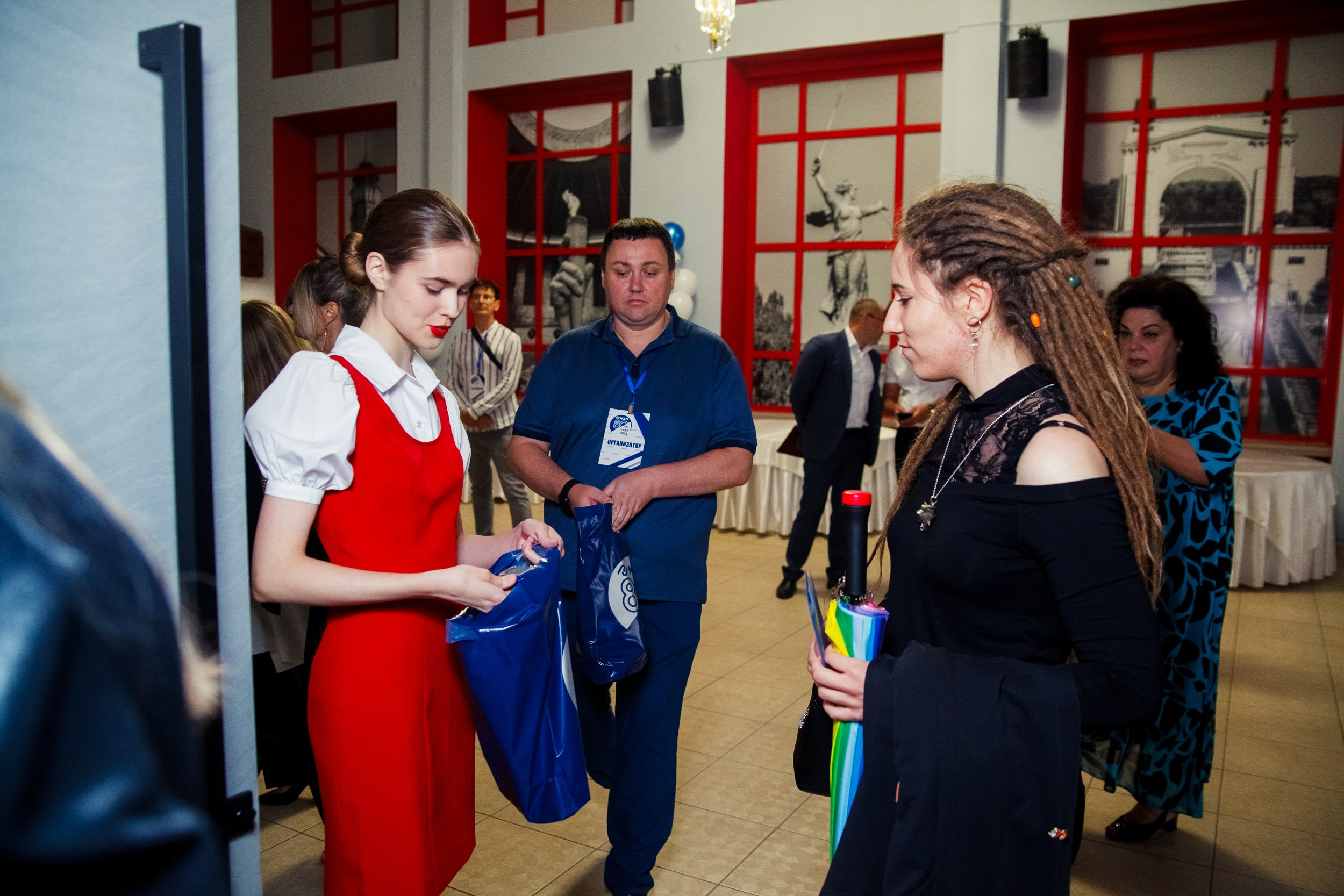 Юбилей фирмы «НЕФТЕЗАВОДМОНТАЖ». Свадебный и детский фотограф в Волгограде Слава Белов