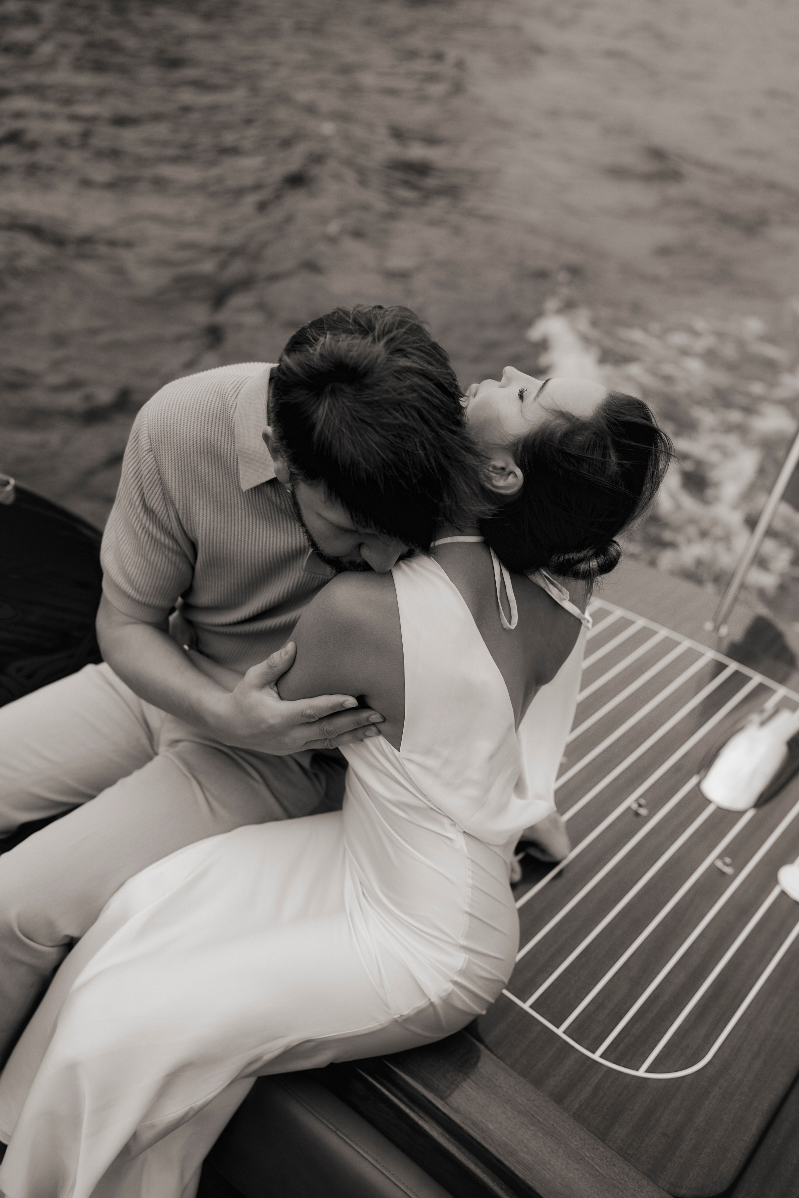 Оля и Антон фотосессия на яхте. Фотограф в Санкт-Петербурге Юлия Магдич