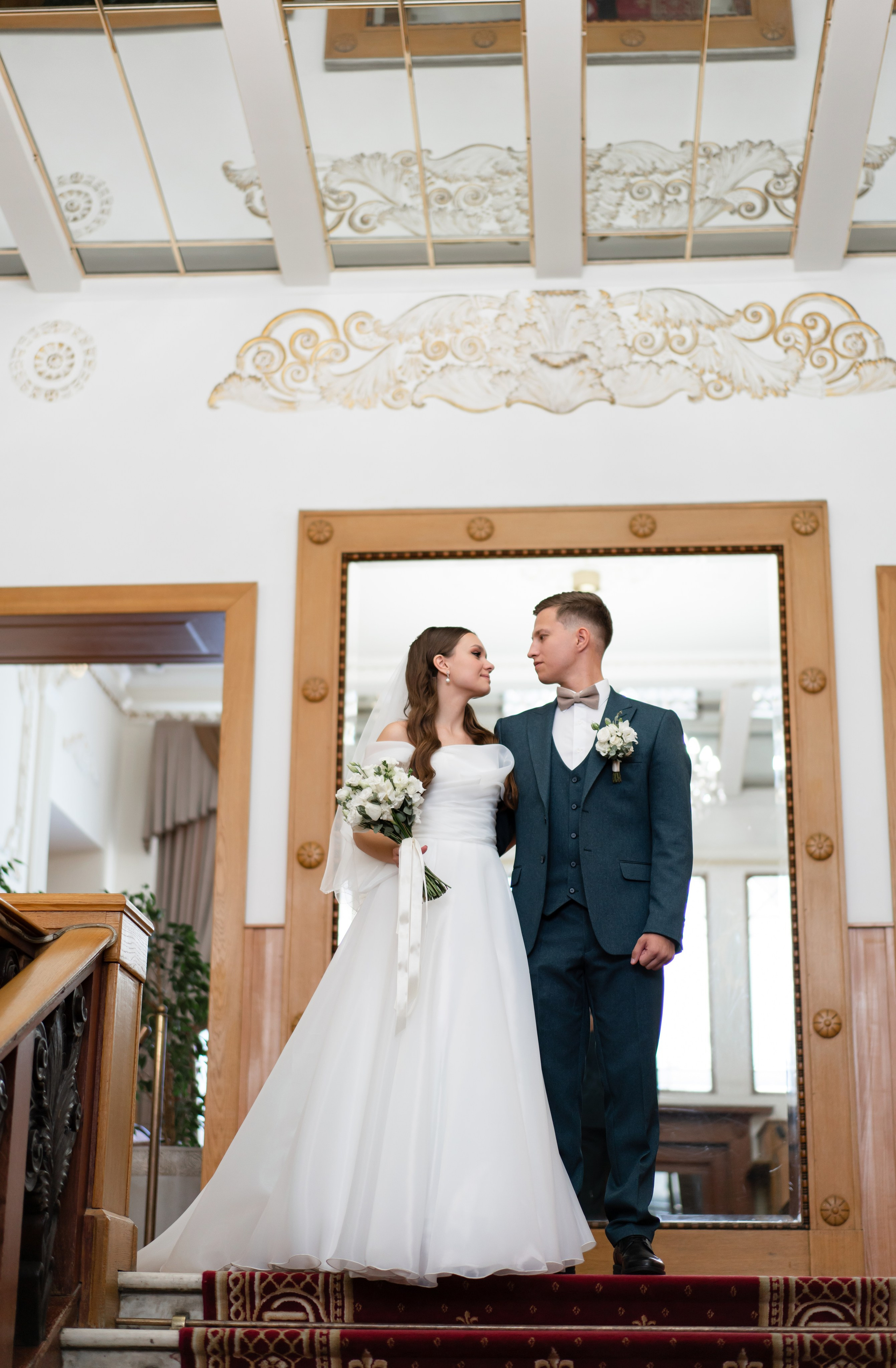 Свадебная фотосессия в Москве. Фотосъёмка в усадьбе Царицыно. Свадебный фотограф Вера Климова