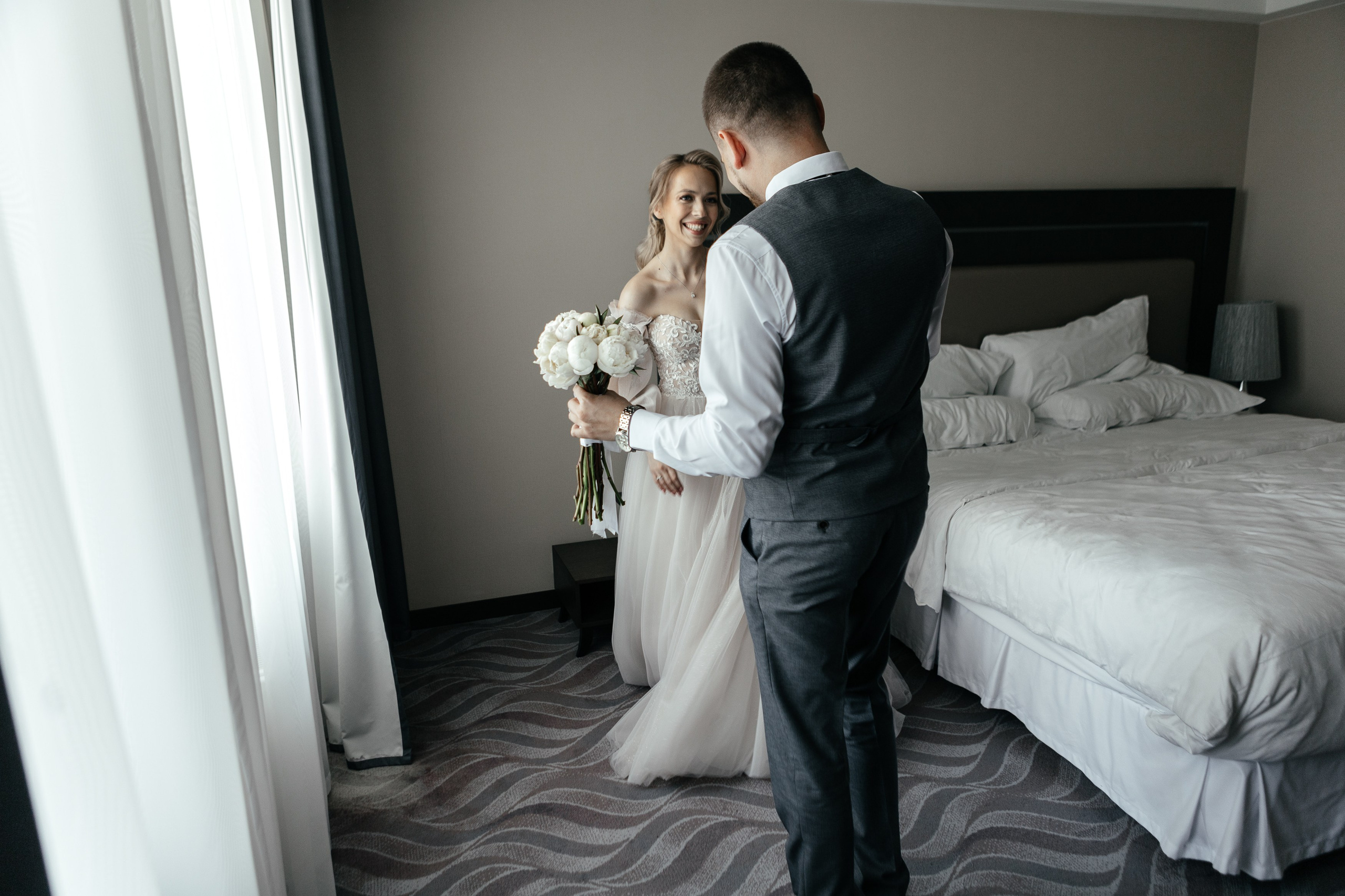 Свадебный фотограф Уфа — Руслан ГабдлисламовЖивые эмоции, красивые кадры, воспоминания на всю жизнь.Работаю по всей Республике Башкортоста. Свадебный фотограф Уфа Руслан Габдлисламов