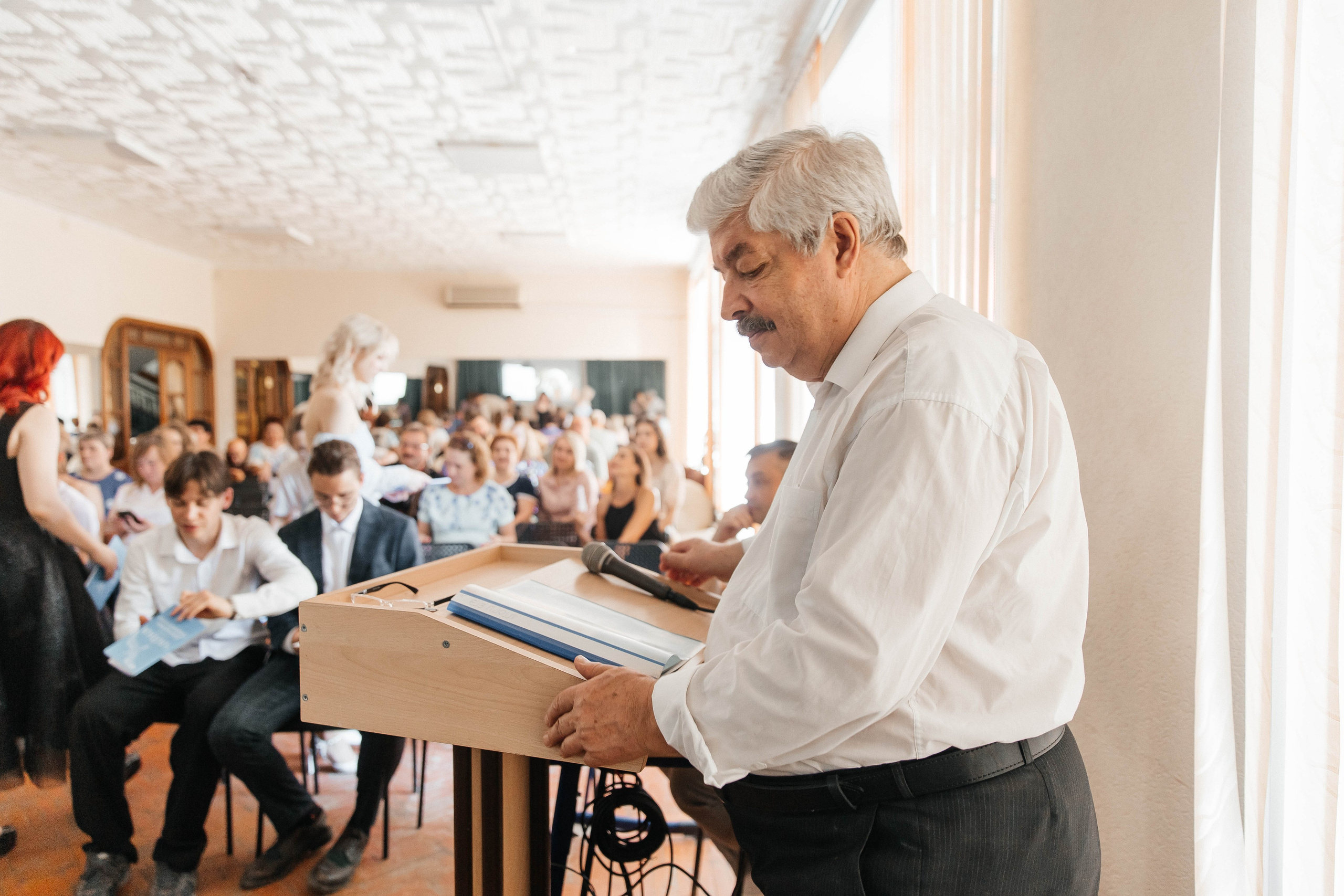 Гимназия Пеленг. _Carpe diem_