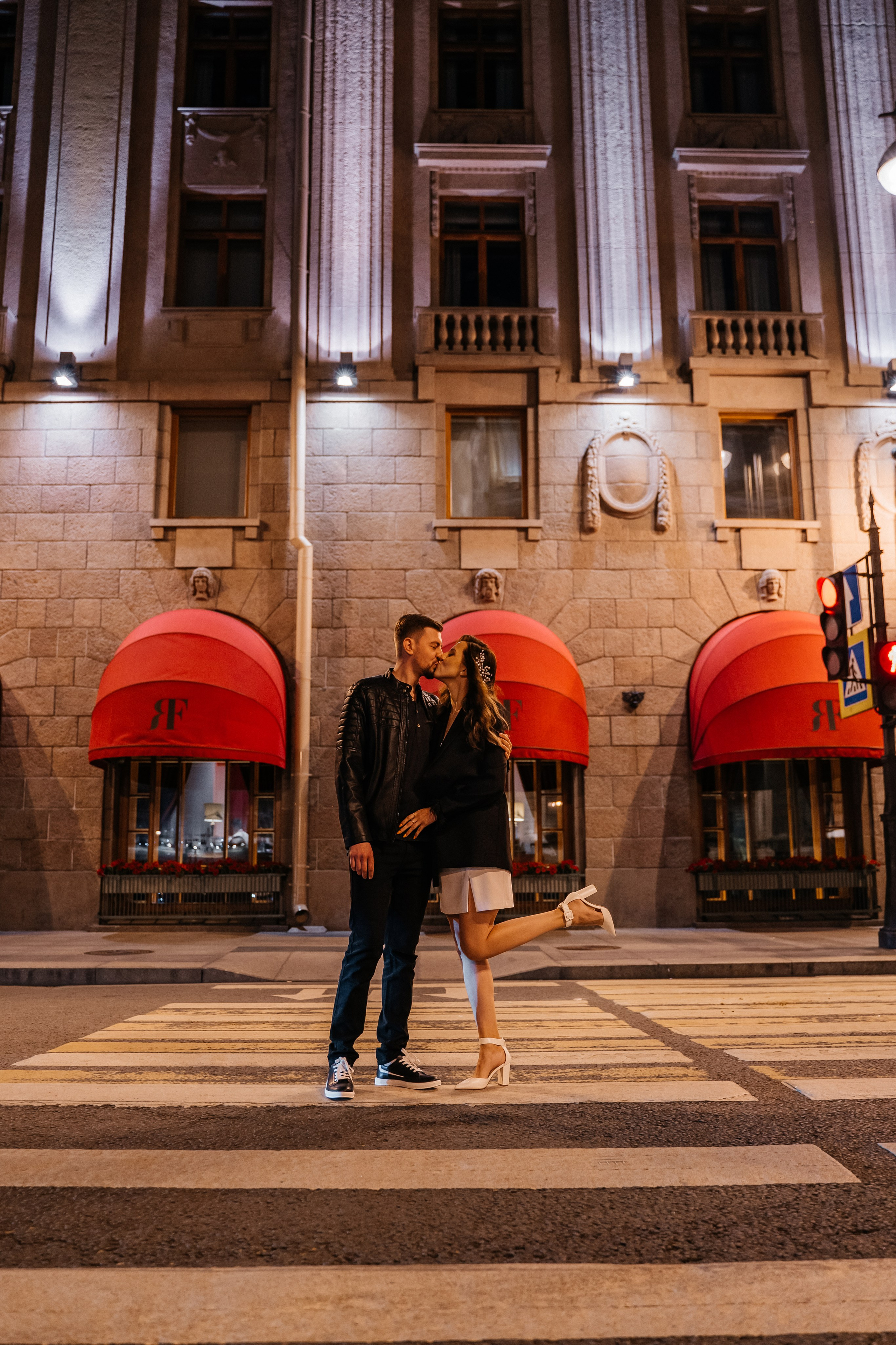 Love story «Night Petersburg». Свадебные фотограф и видеограф Наталья и Анатолий Новиковы СПб