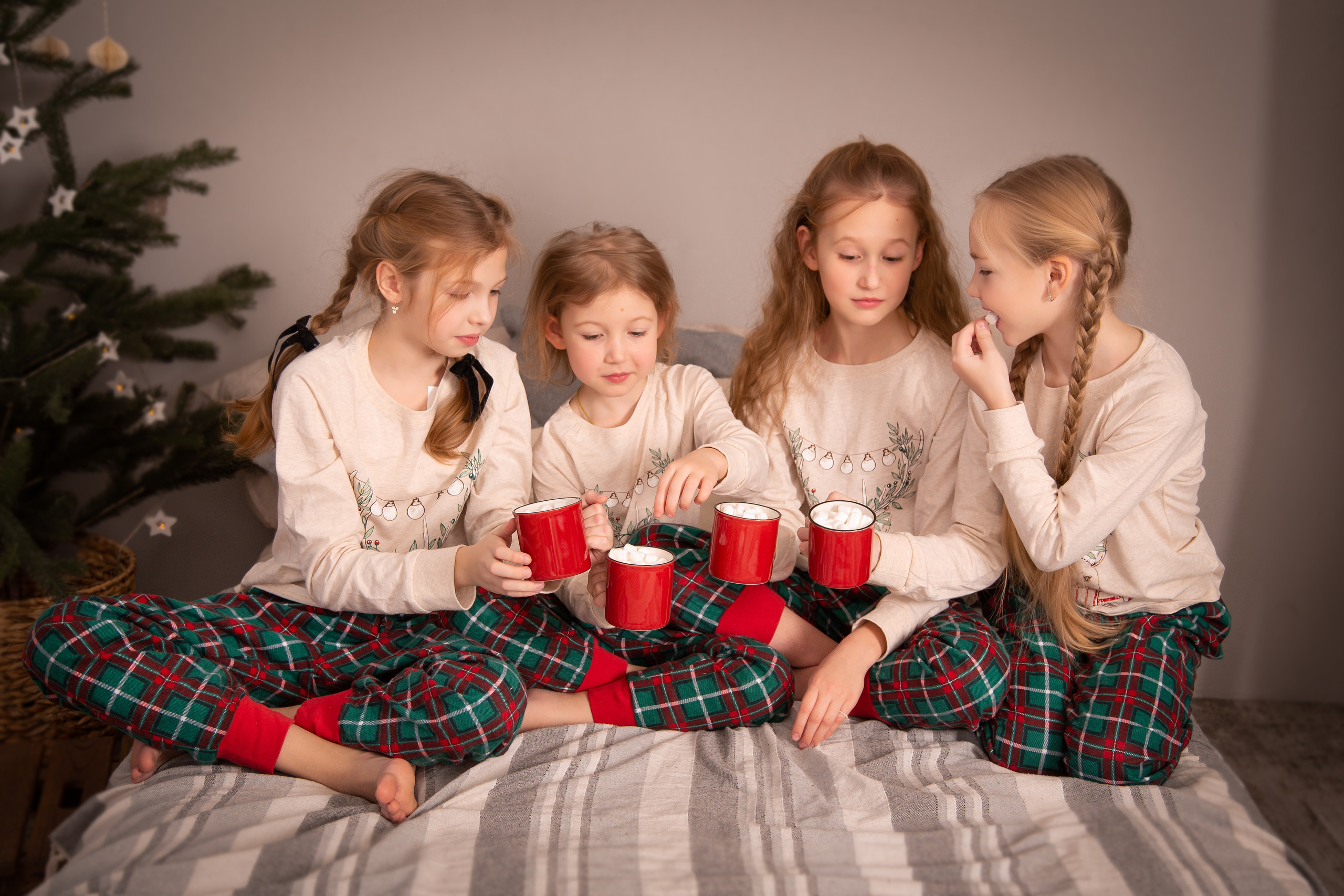 Новый год. На каждом снимке всегда два человека: фотограф и зритель