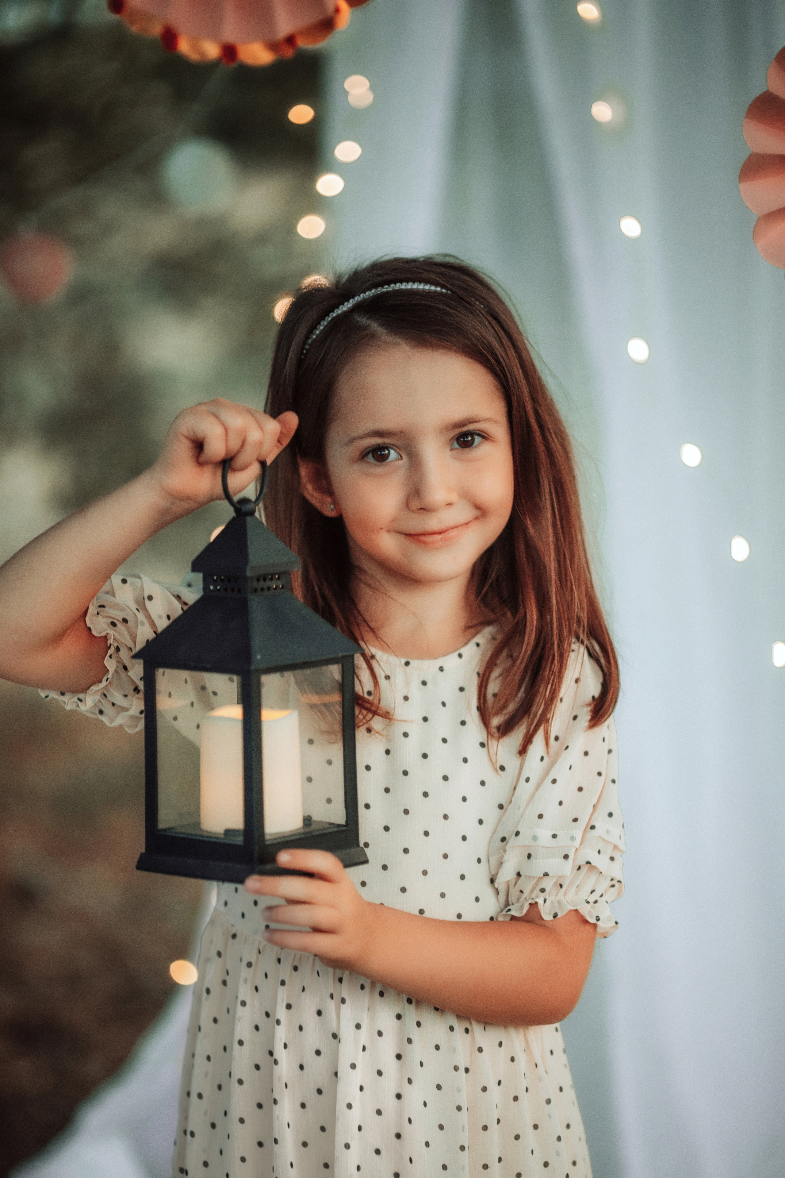 Балдахин. На каждом снимке всегда два человека: фотограф и зритель