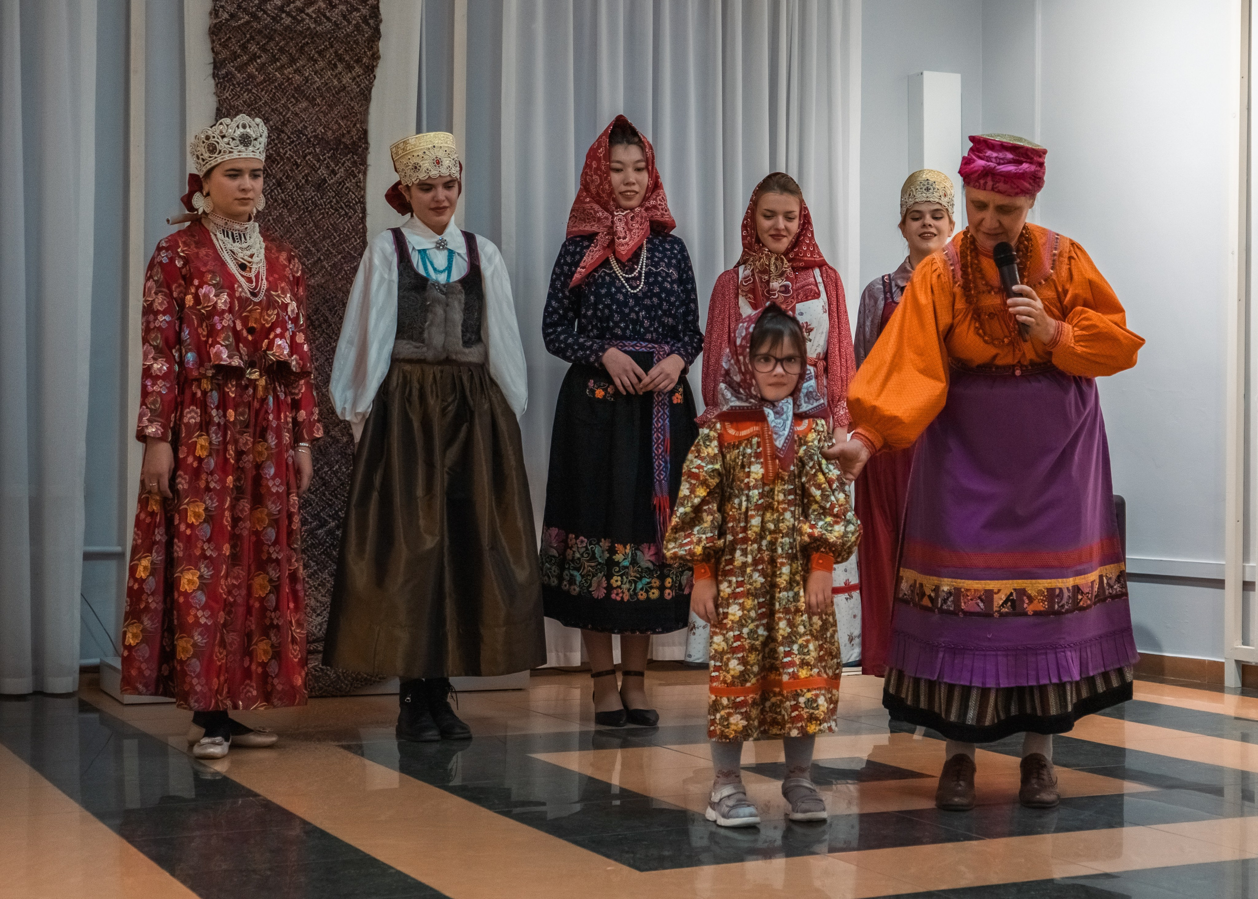 Выставка этнического искусства. Кир Анисин. Режиссер & фотограф