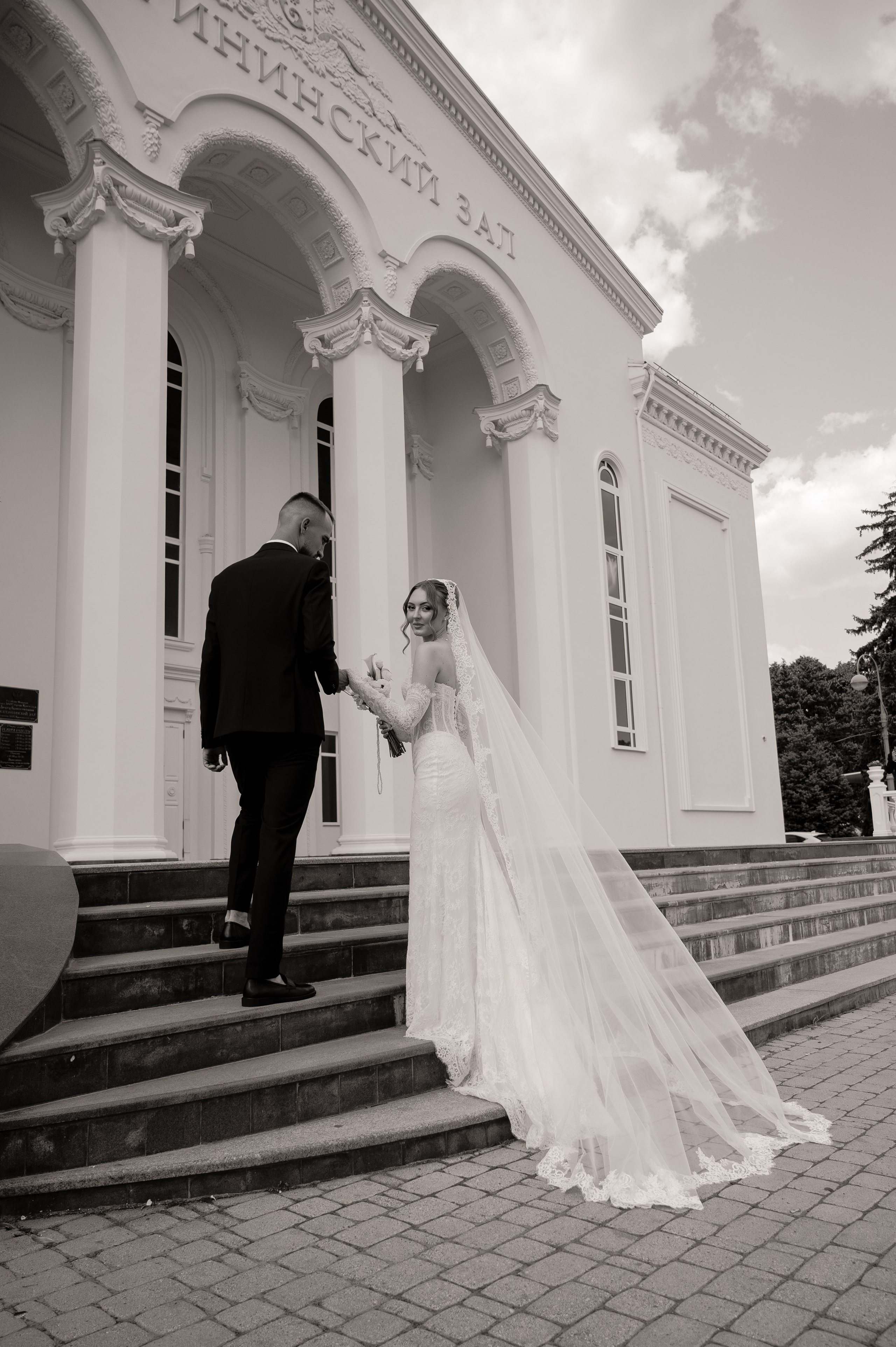 Виктор и Валерия (загс). Свадебный и семейный фотограф в Краснодаре Алина Мельник