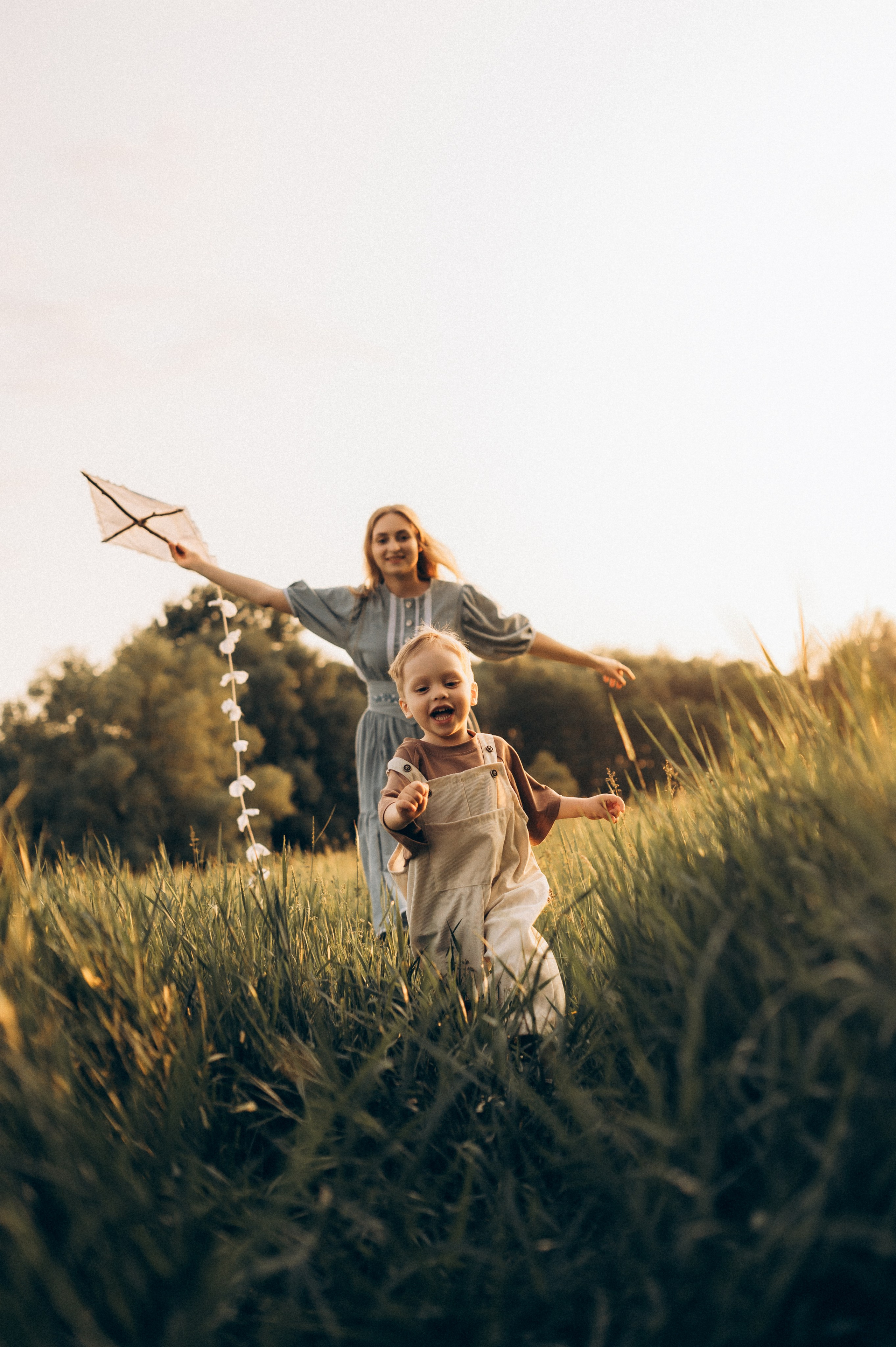 Фотосессия на природе мамы и сына. Фотограф Алексин, Тула