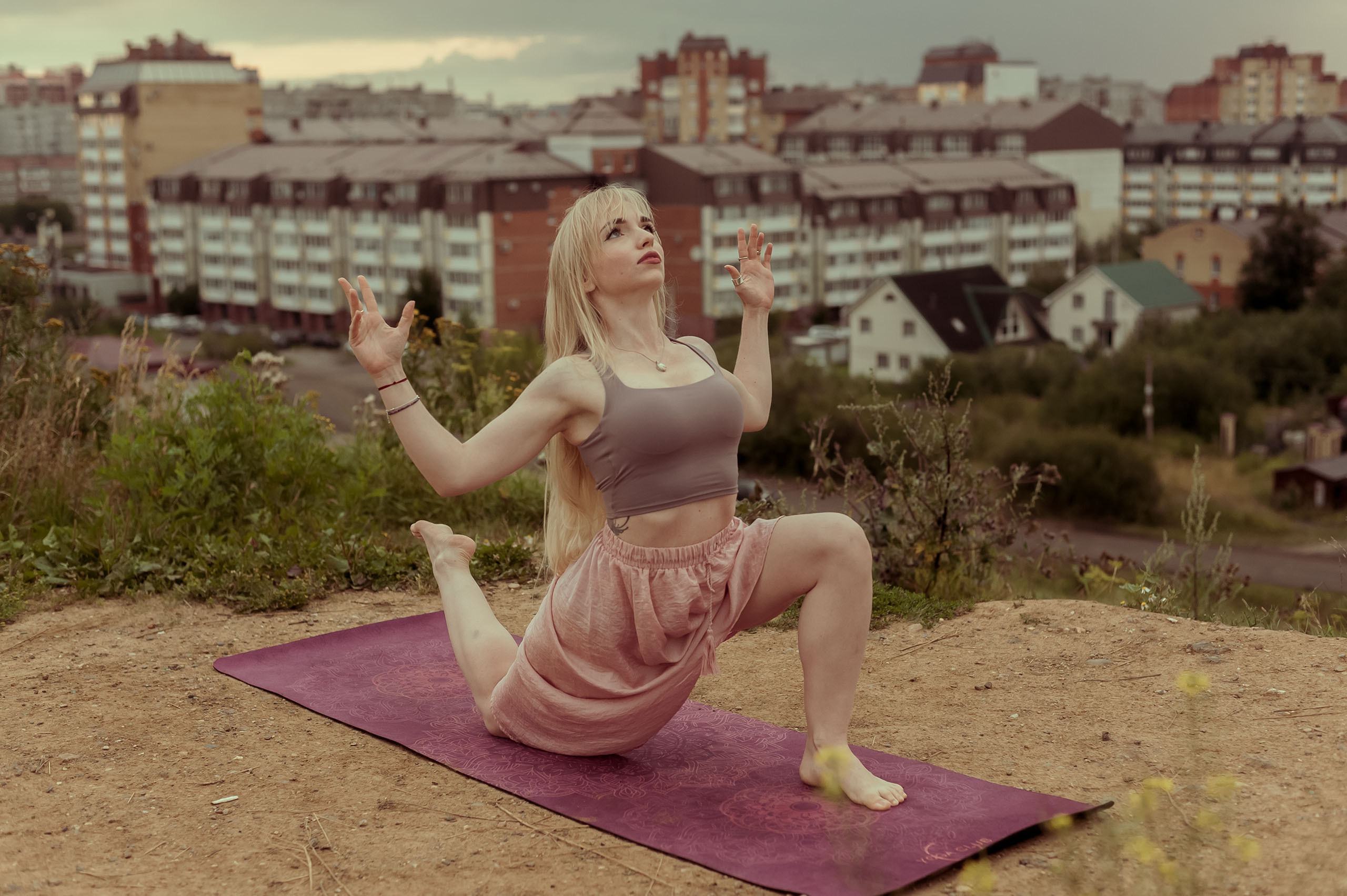 Маргарита. Рассвет на горе. Женский фотограф в Череповце Даша Акулич