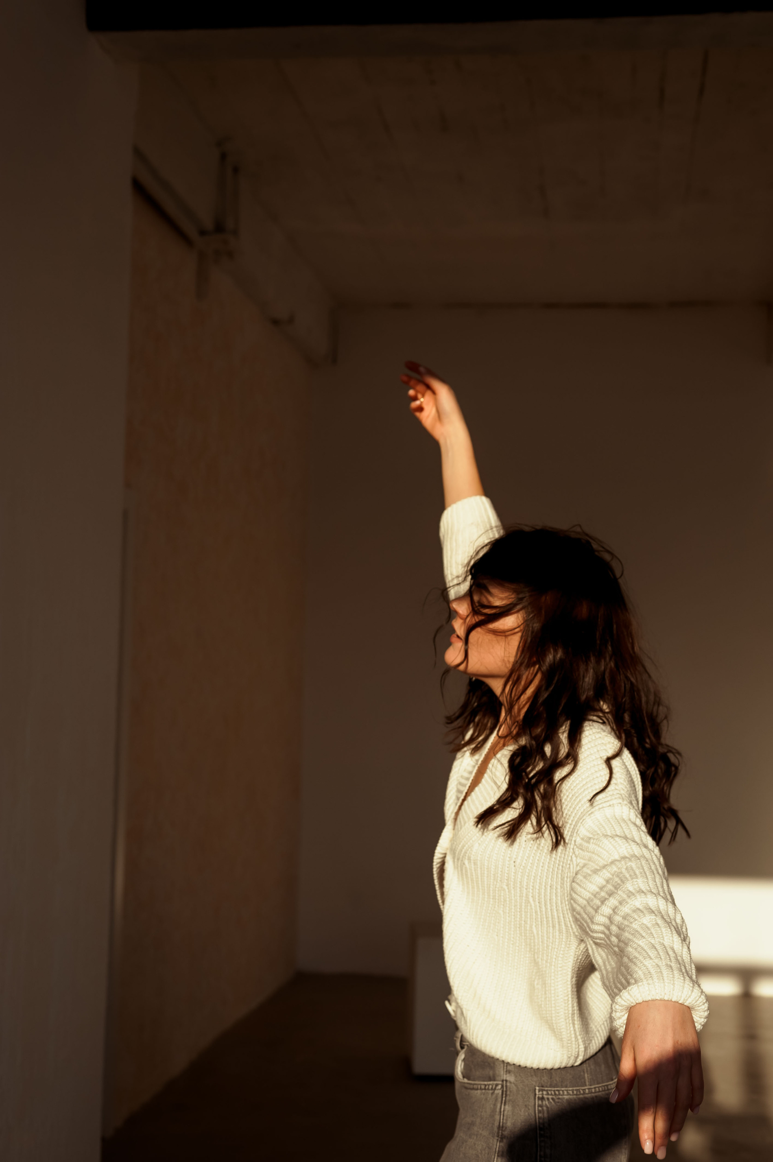 Юля. Студия лофт. Женский фотограф в Череповце Даша Акулич