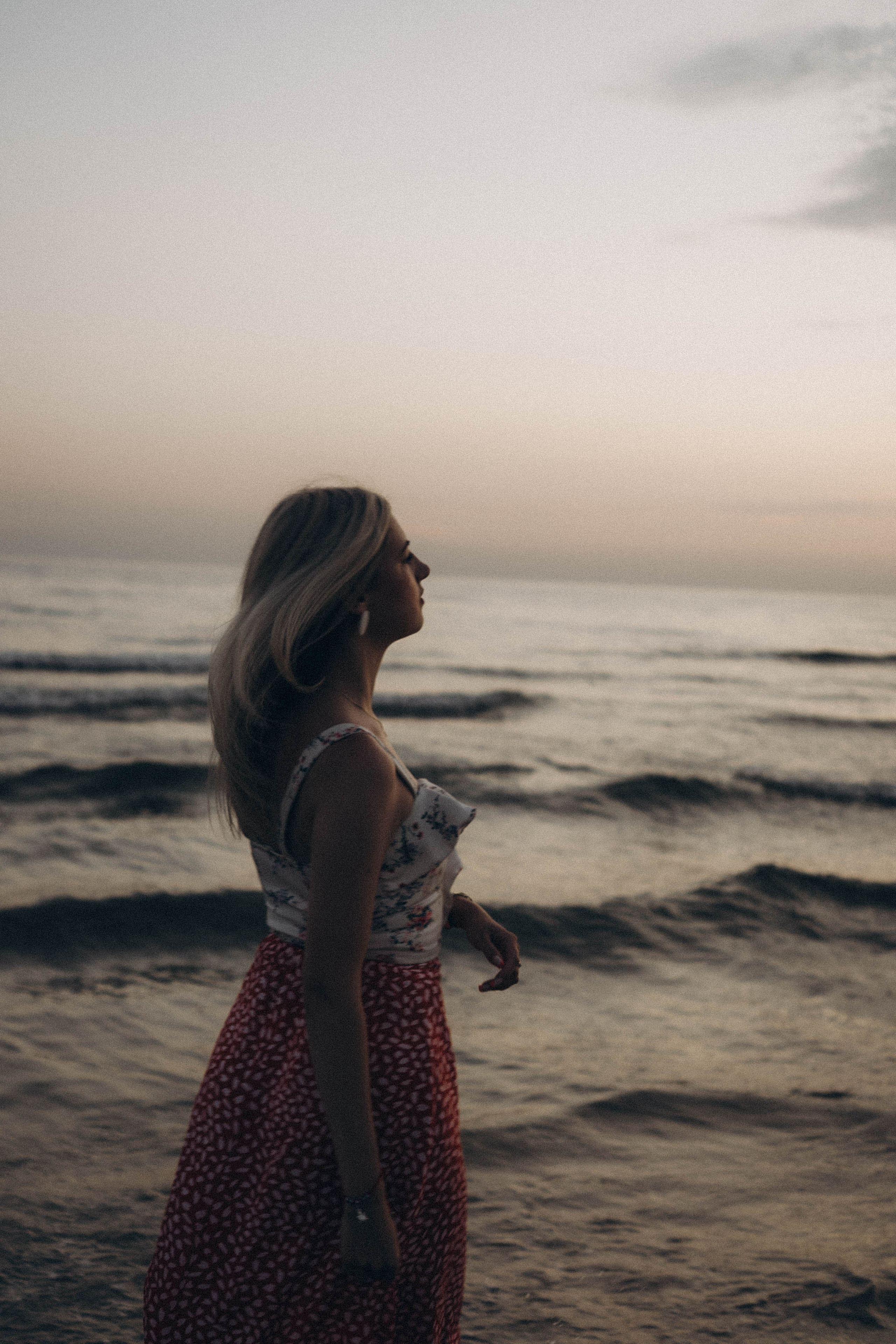 Июльский вечер на берегу черного моря. Профессиональный фотограф, Санкт-Петербург — Виктория Богомолова