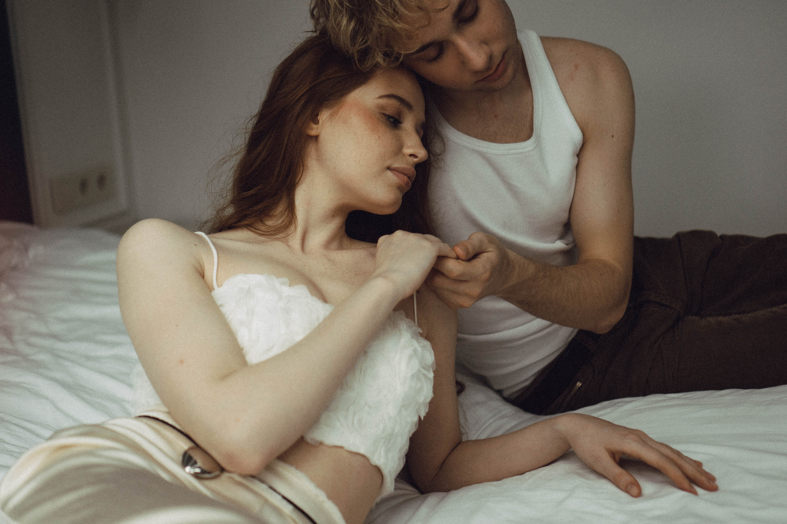 СВАДЕБНАЯ СЬЕМКА В ОТЕЛЕ. СБОРЫ ЖЕНИХА И НЕВЕСТЫ И ТАКЖЕ ТОР И ПОДГОТОВКА К ПРОГУЛКЕ. Профессиональный фотограф, Санкт-Петербург — Виктория Богомолова