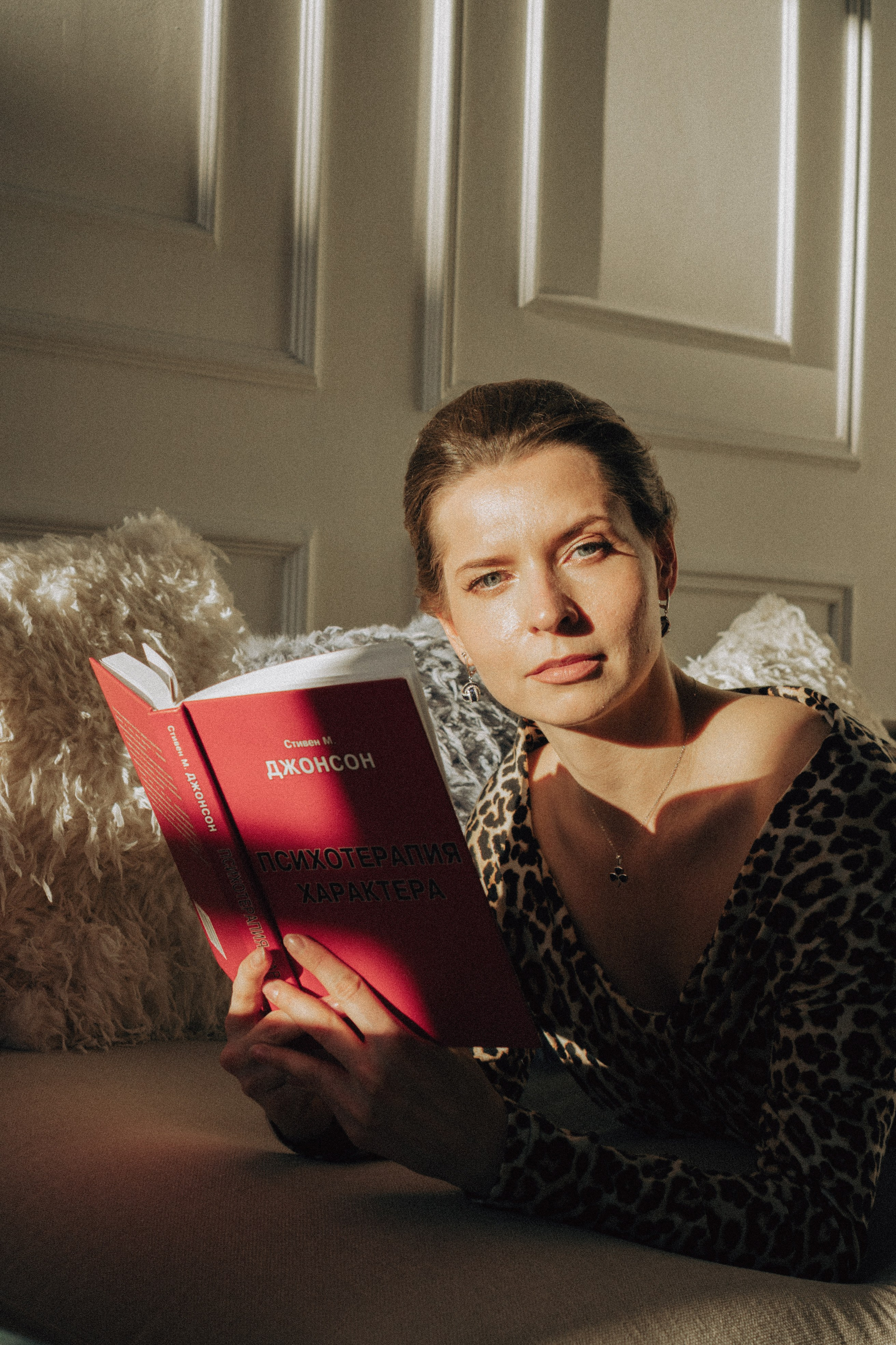 ФОТОСЕСИИЯ В СТУДИИ ДЛЯ ДЕВУШКИ ПСИХОЛОГА. Профессиональный фотограф, Санкт-Петербург — Виктория Богомолова