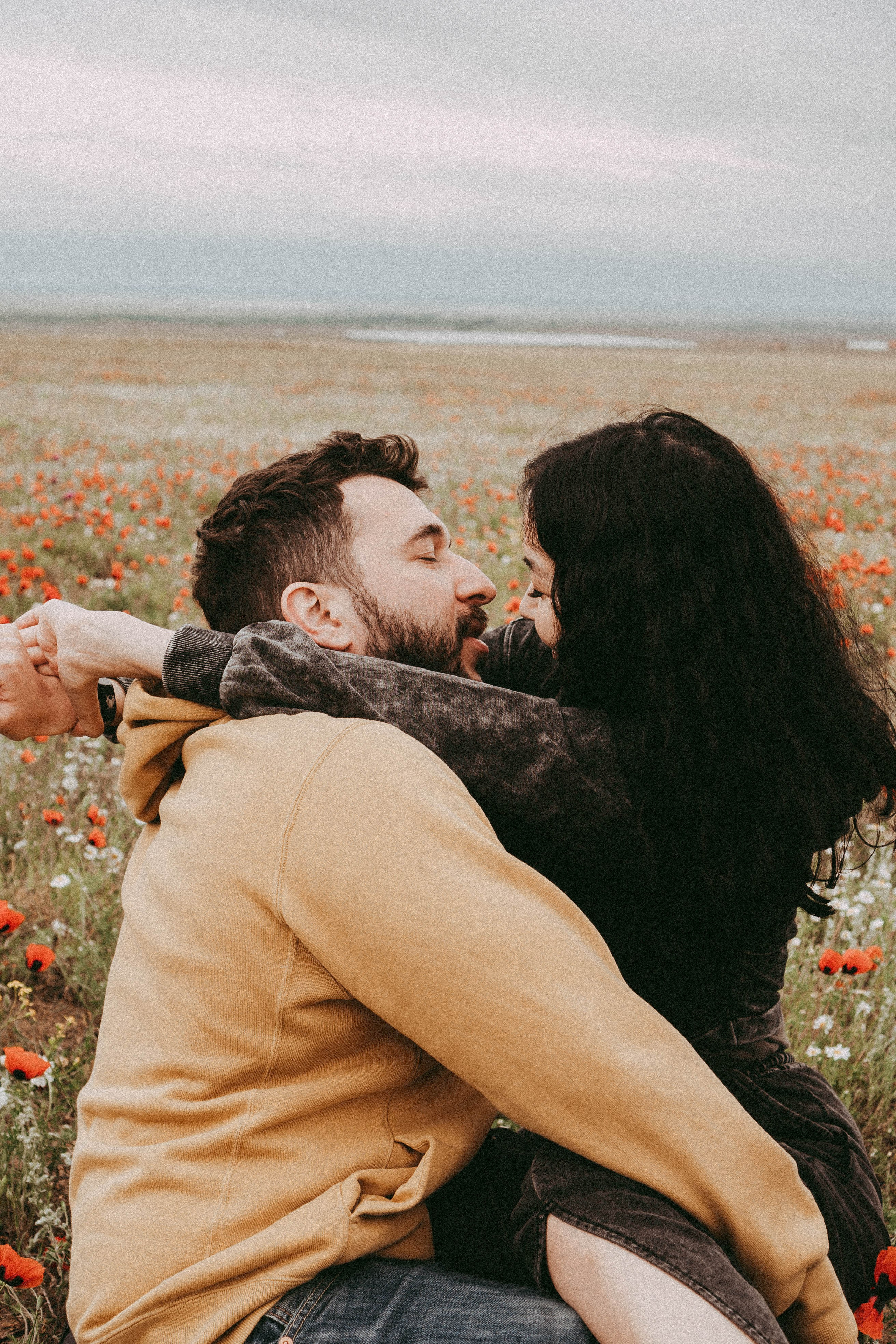 Любовь в маковом поле. Профессиональный фотограф, Санкт-Петербург — Виктория Богомолова