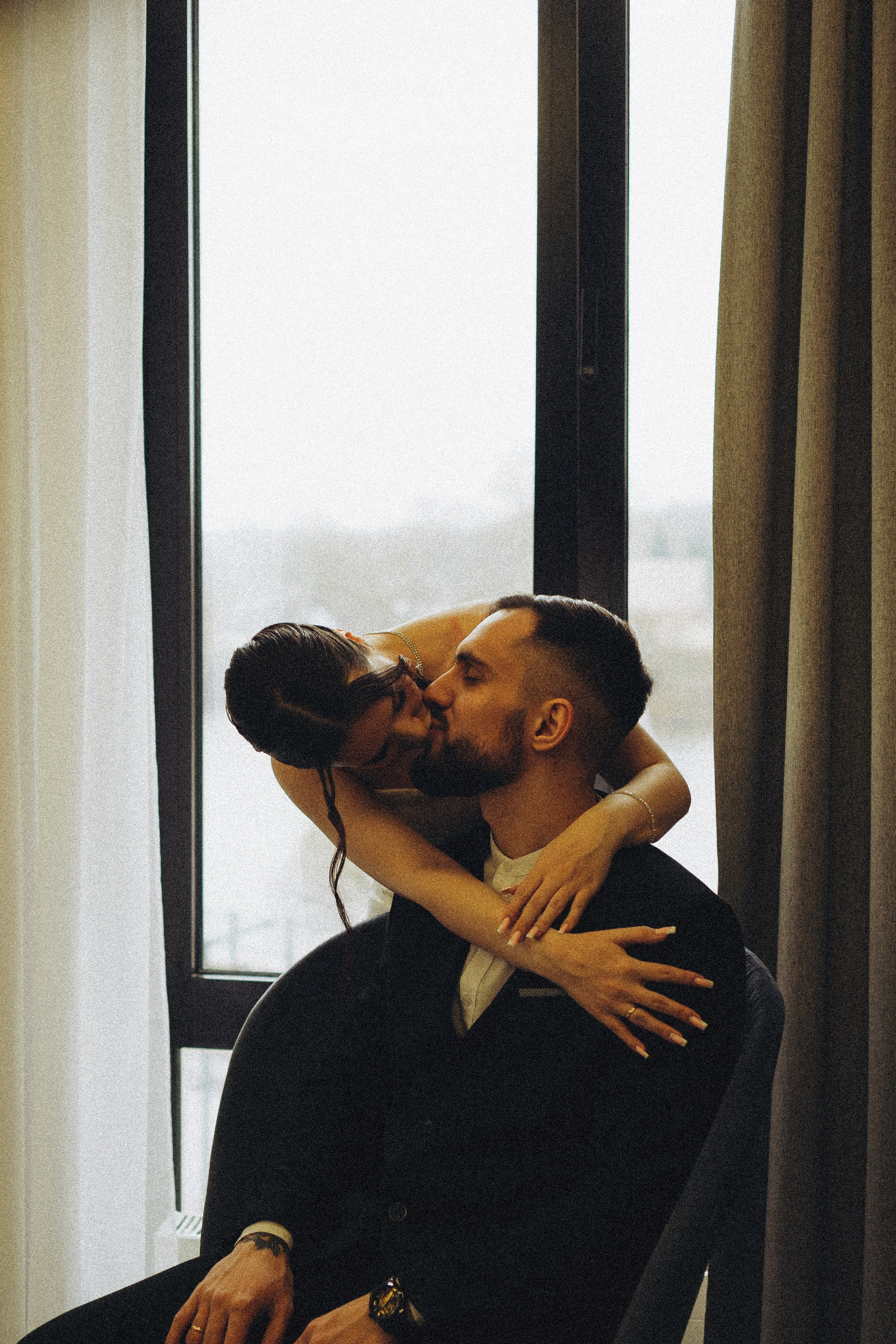 СВАДЕБНАЯ СЬЕМКА СБОРОВ ЖЕНИХА И НЕВЕСТЫ В ОТЕЛЕ И ТАКЖЕ ФОТОСЕССИИЯ В ОТЕЛЕЕ МЕГАПОЛИС БРЯНСК. Профессиональный фотограф, Санкт-Петербург — Виктория Богомолова