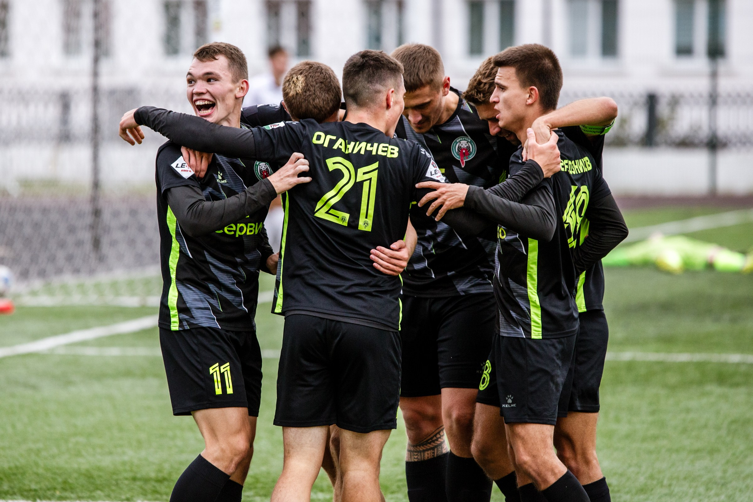 Первенство России по футболу LEON-Вторая лига Б | ФК Иркутск — Космос (Долгопрудный) | 14.09.25. Фотограф в Иркутске Евгения Айвазова