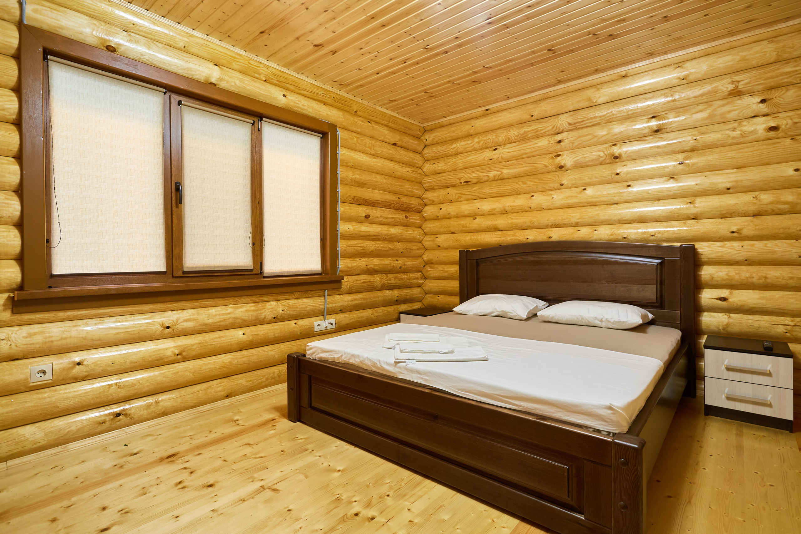 KRISNA ГУДАУТА. Семейный фотограф на крещение и венчание