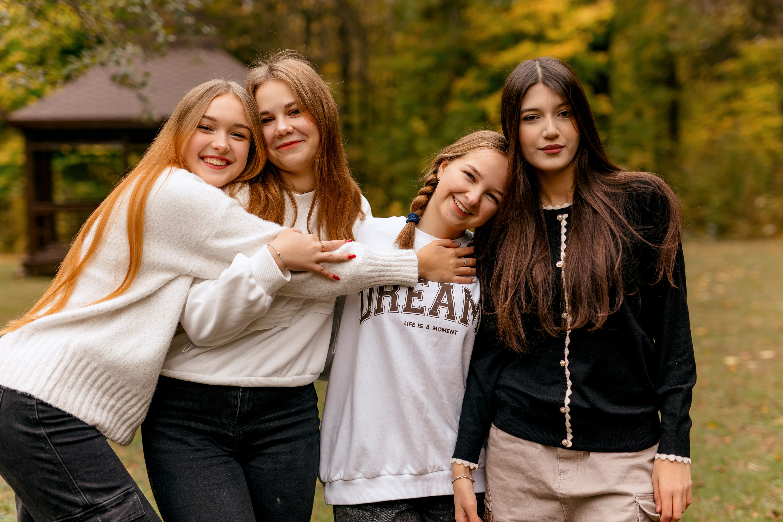 11 класс осенью в роще. Свадебный и семейный фотограф в Туле и области Маша Костина